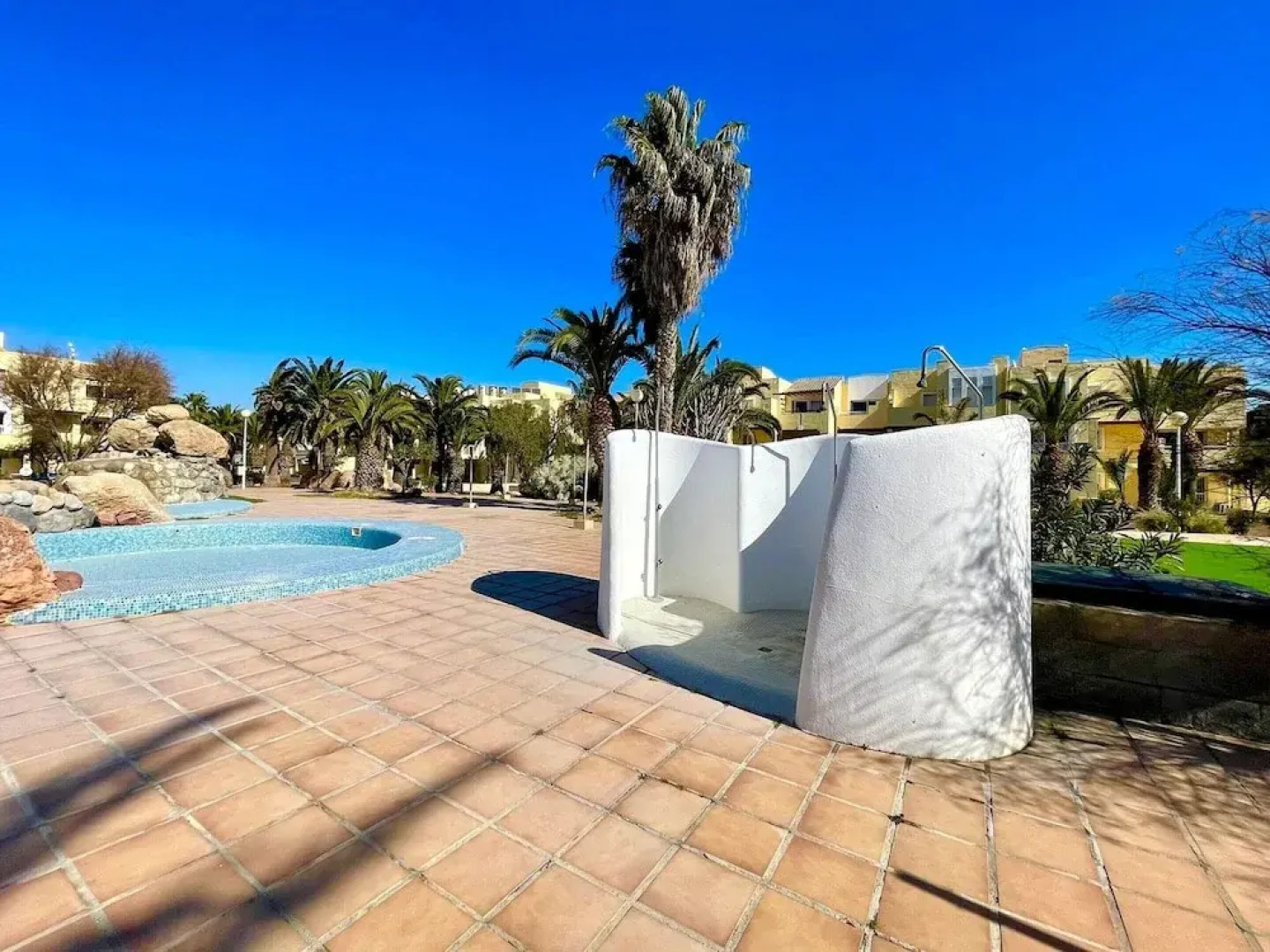 Apartment in Roquetas Near the Beach