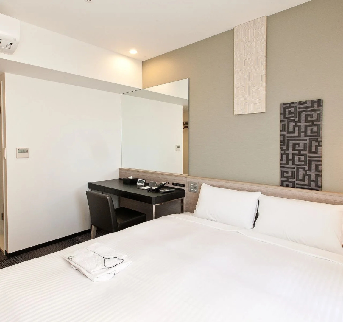 Отель Sotetsu Fresa Inn Shimbashi Hibiyaguchi