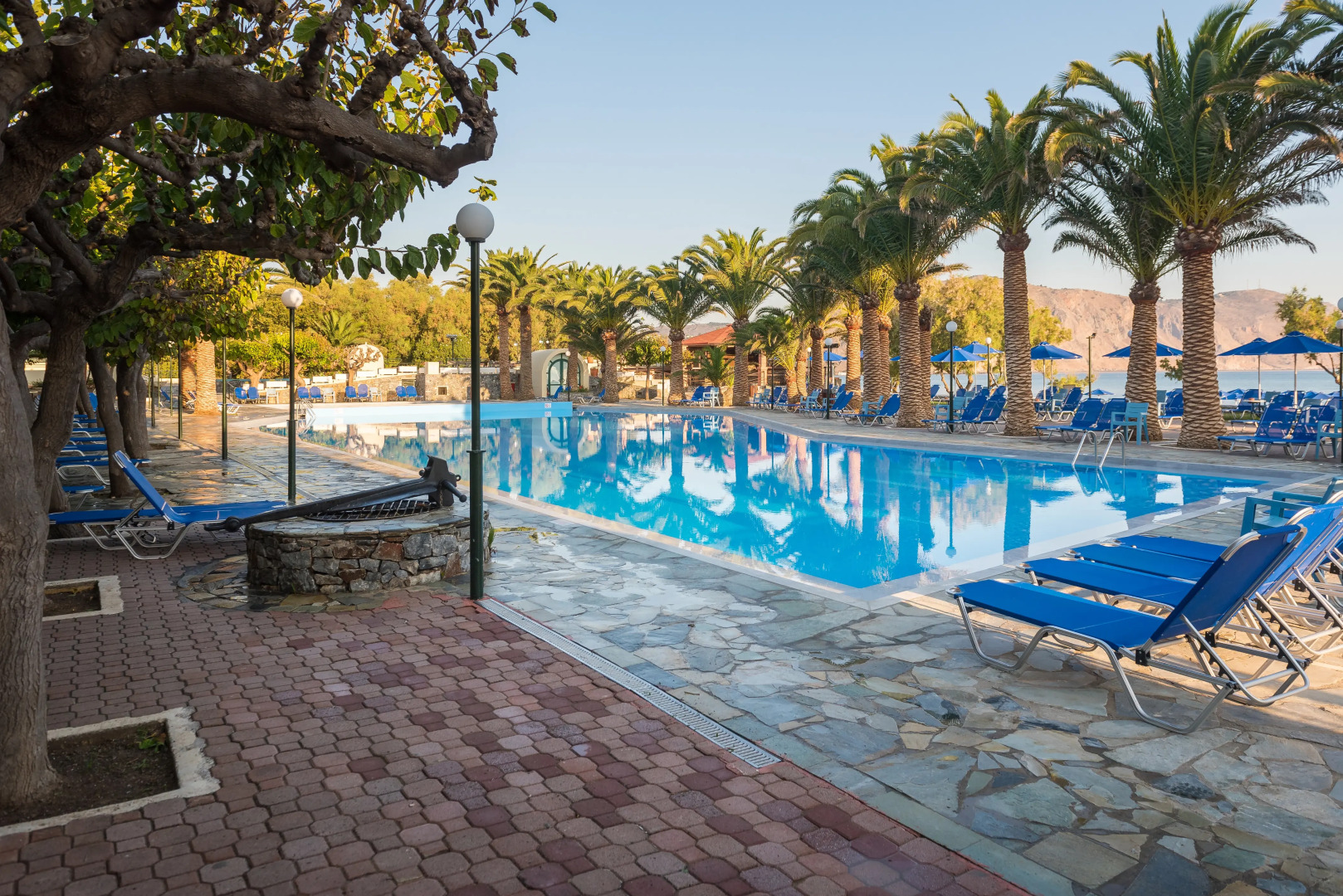 Отель Mare Monte Beach Hotel