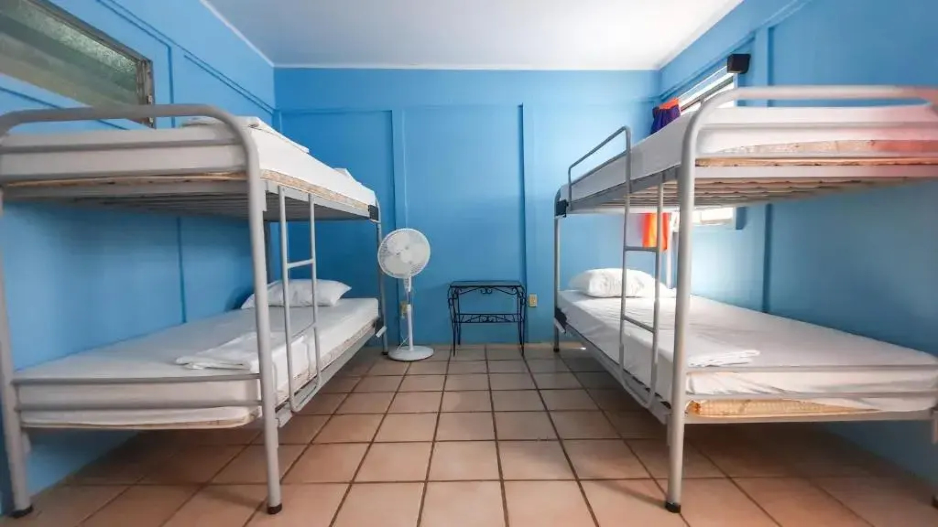 Hola Ola Hostel