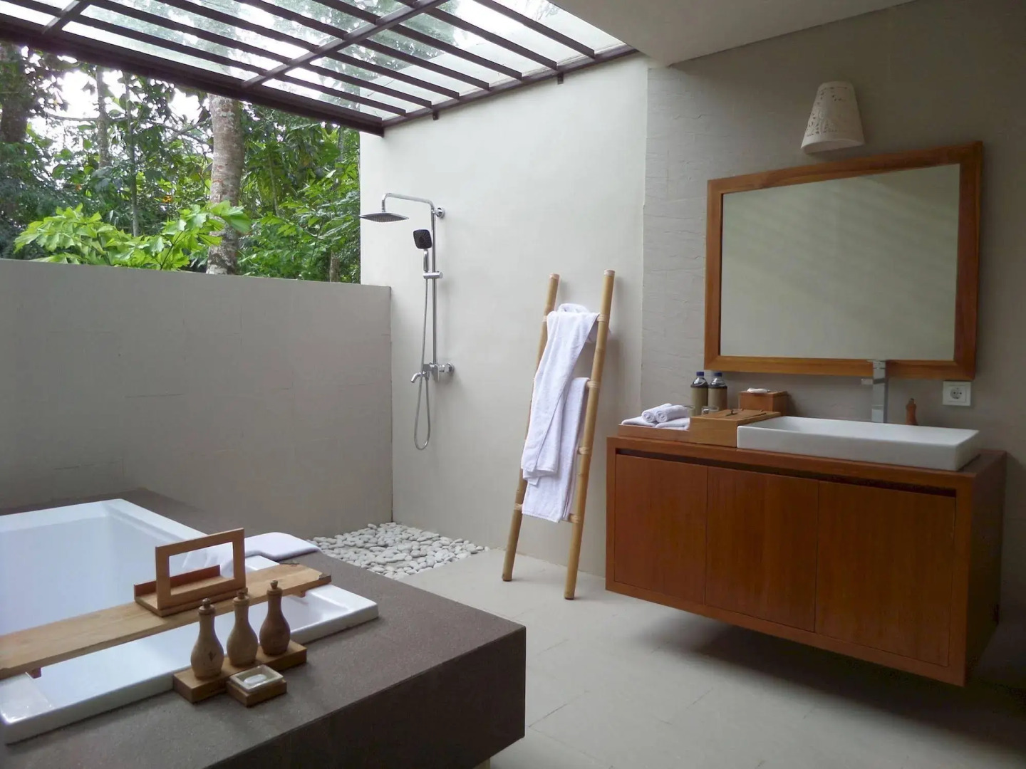 Senetan Villa and Spa Resort