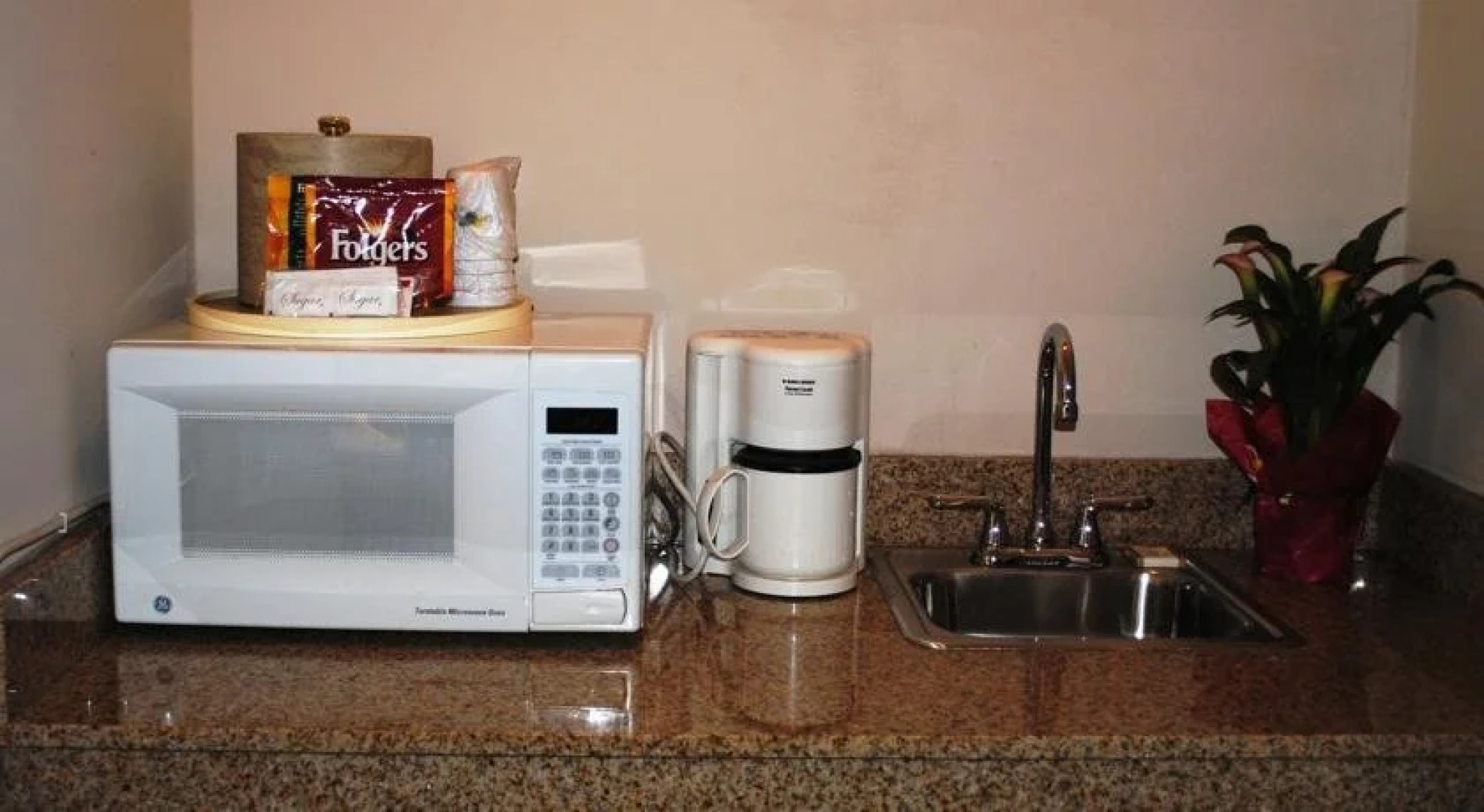 Howard Johnson Inn - Chicago