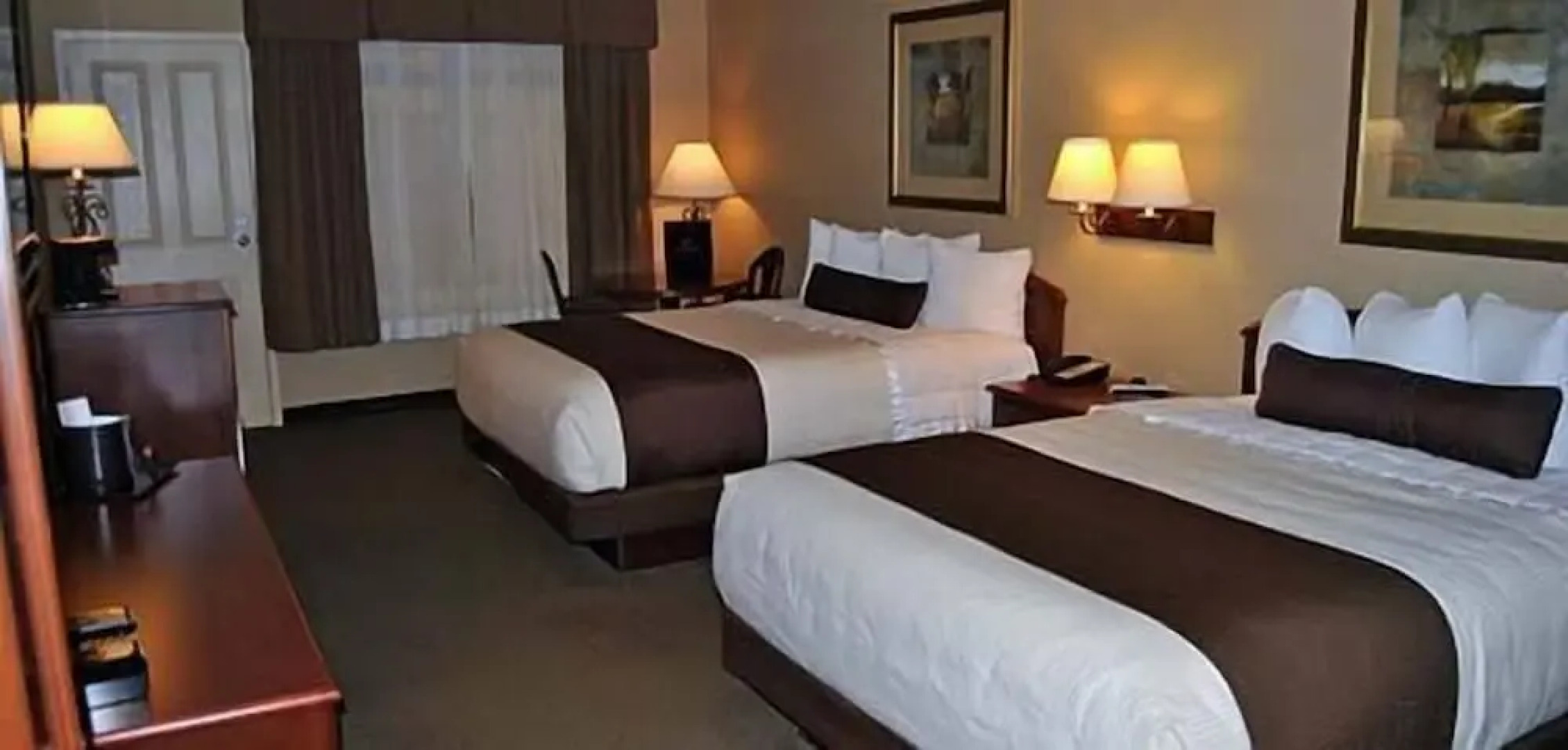 C'mon Inn Thief River Falls