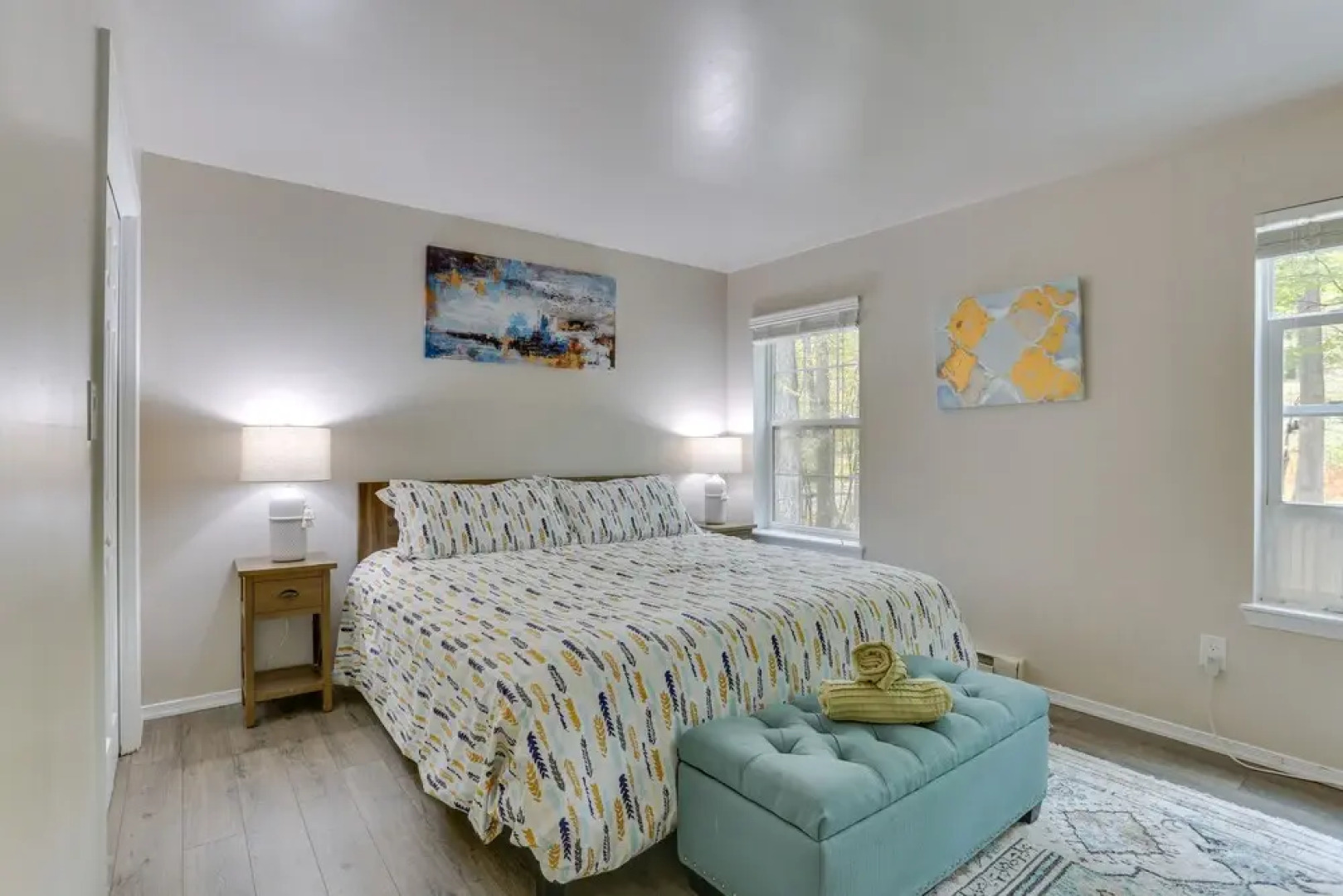 Hot Tub & Pool Access: Year-round Pocono Retreat!