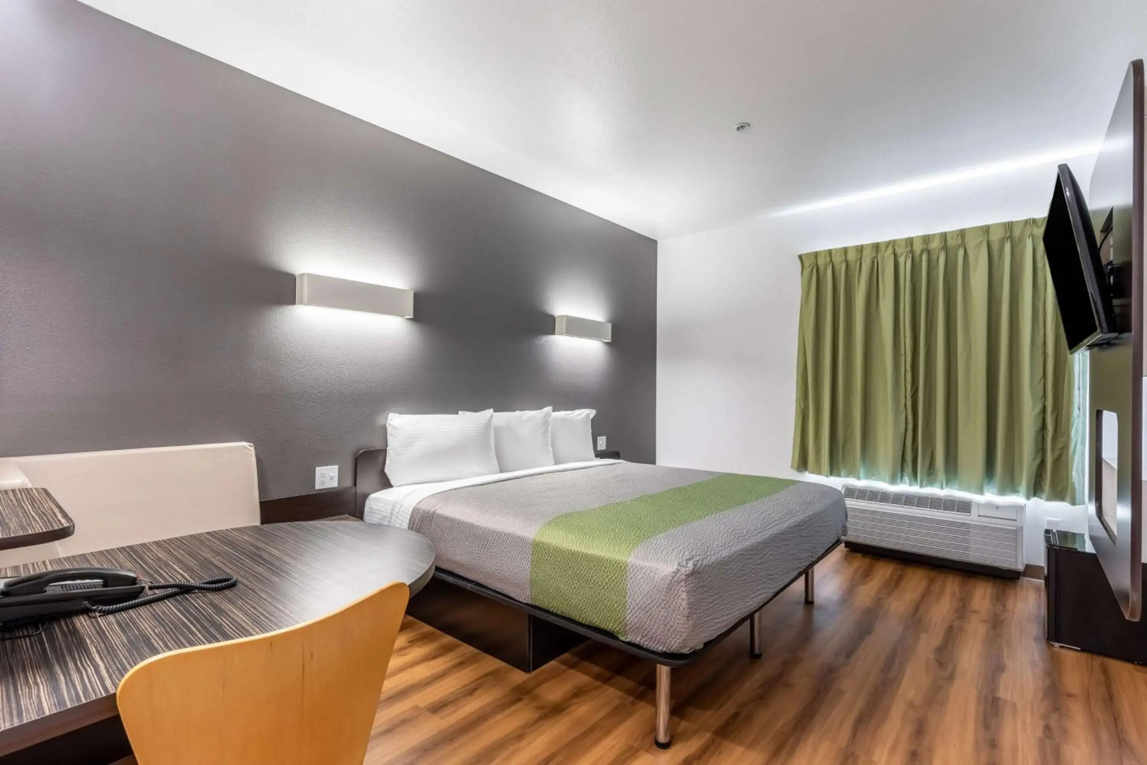 Motel 6 Las Vegas, NV - Motor Speedway