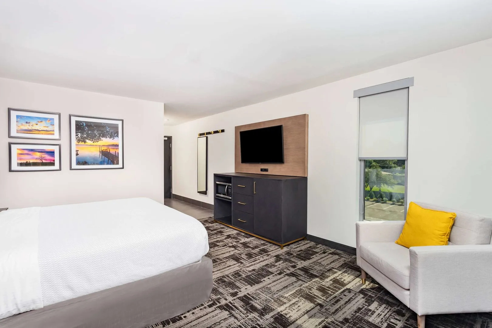 La Quinta Suites by Wyndham South Bend Notre Dame Area