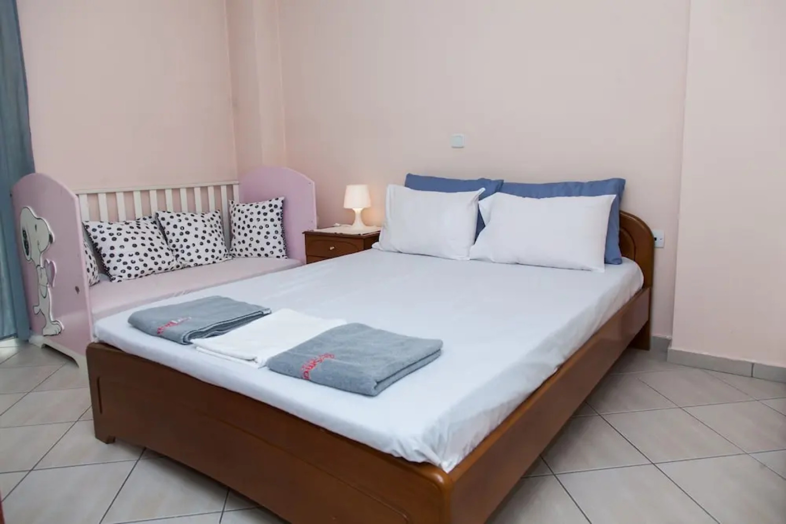 Cozy apt in Peristeri near Metro station