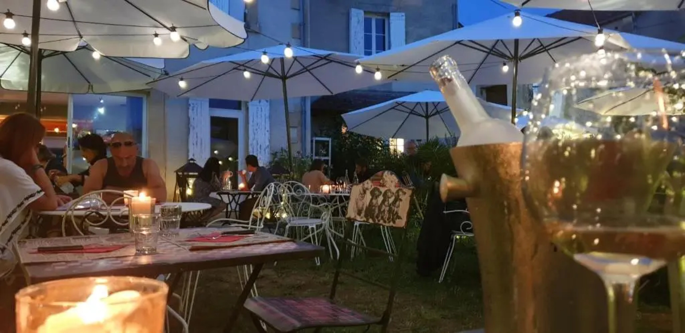 Les appartements d artiste de la Villa du 15 - Restaurant La Maison - piscine chauffée