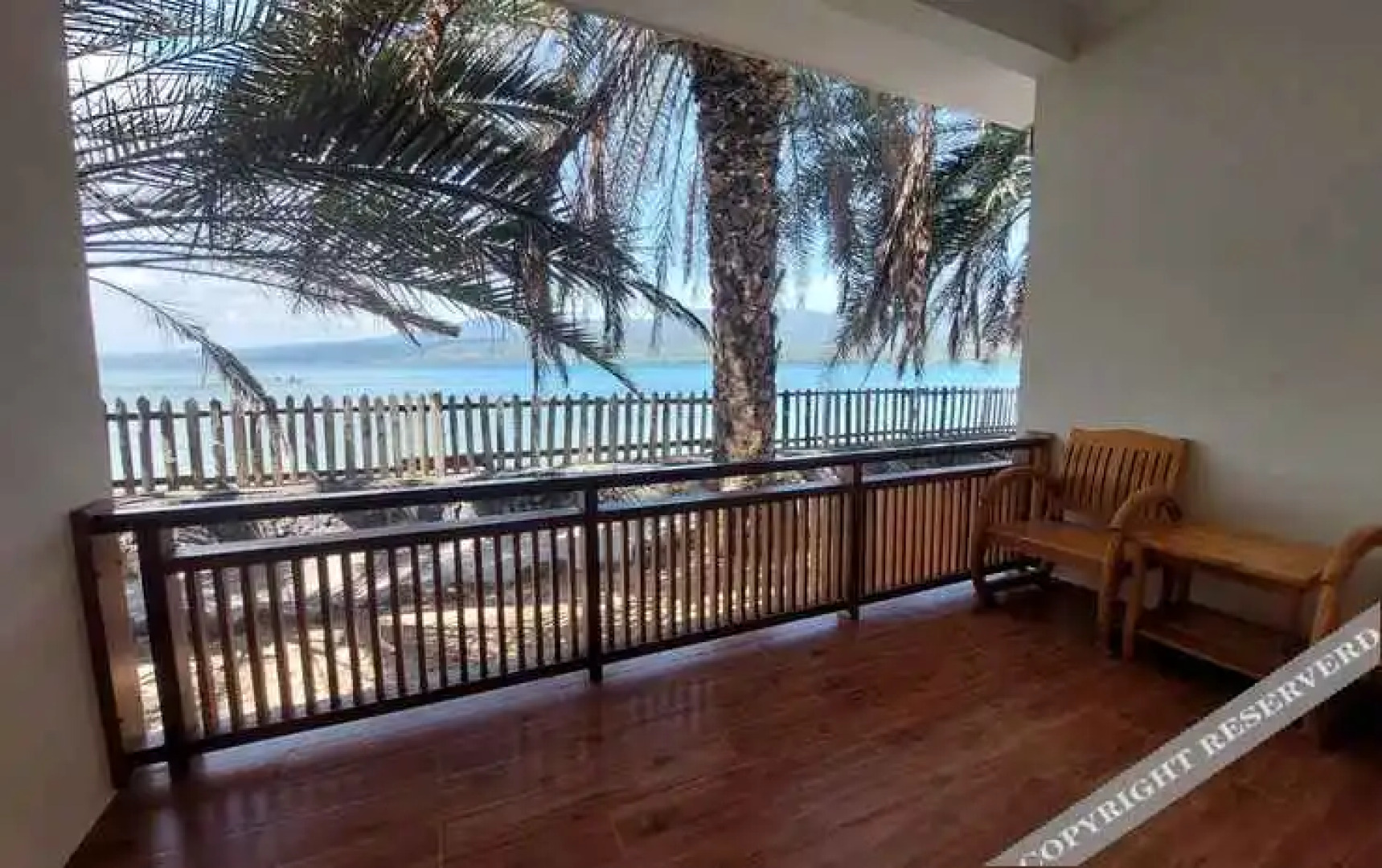 Sunrise Hotel Larantuka