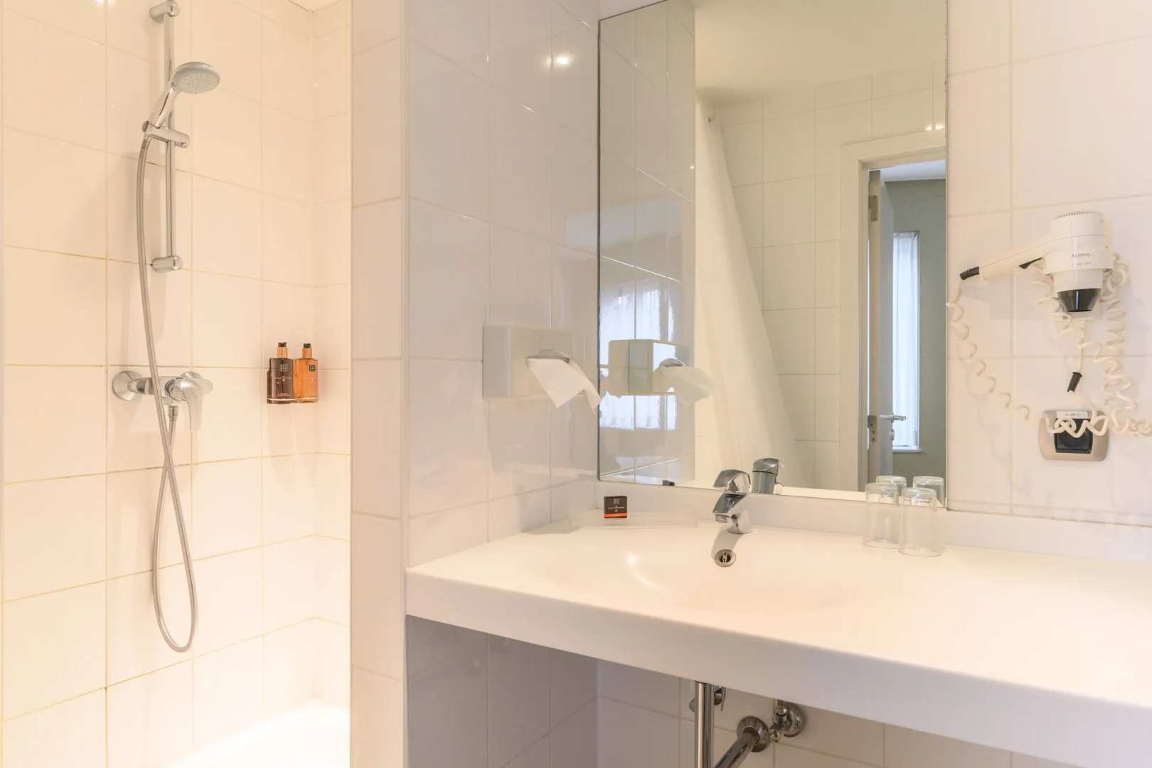 Alma Grand Place Hotel