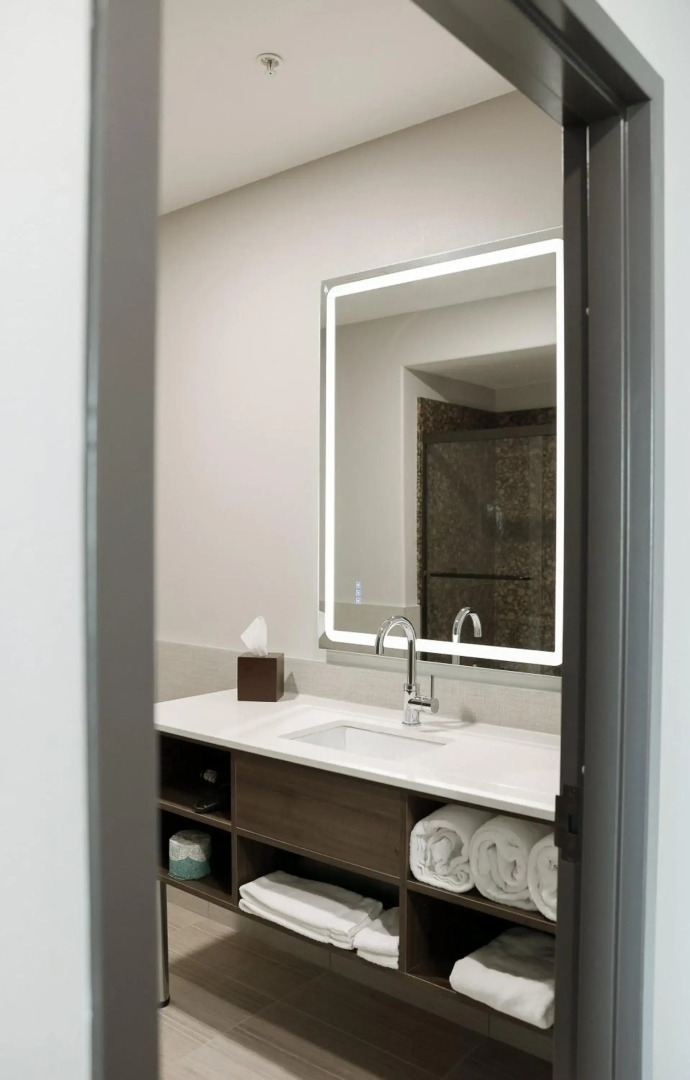 The Oread Lawrence, Tapestry Collection by Hilton