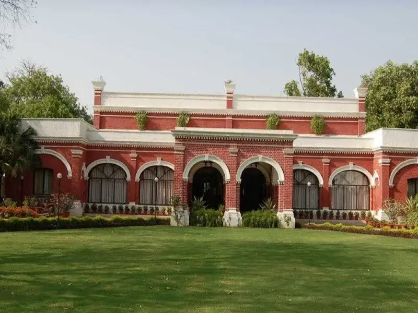 OYO 8771 Hotel Allahabad Regency