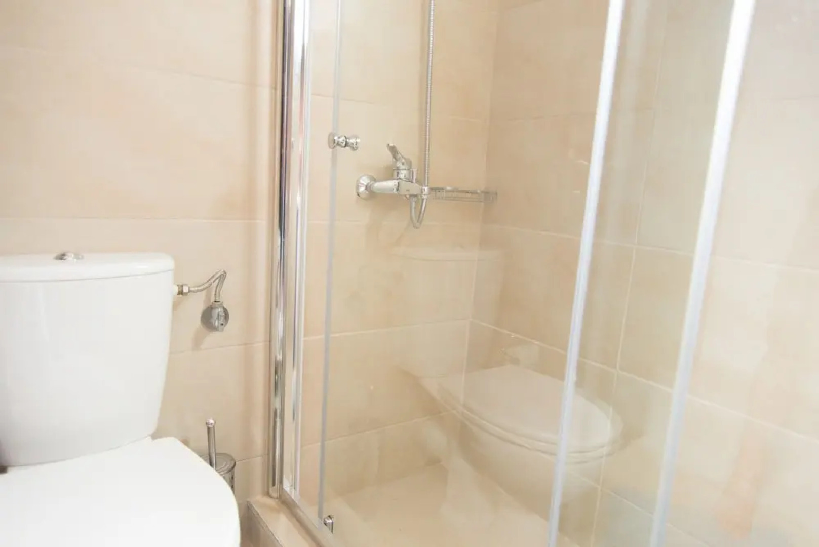 Angelica-Sea & Mountain View at a Sunny Retreat