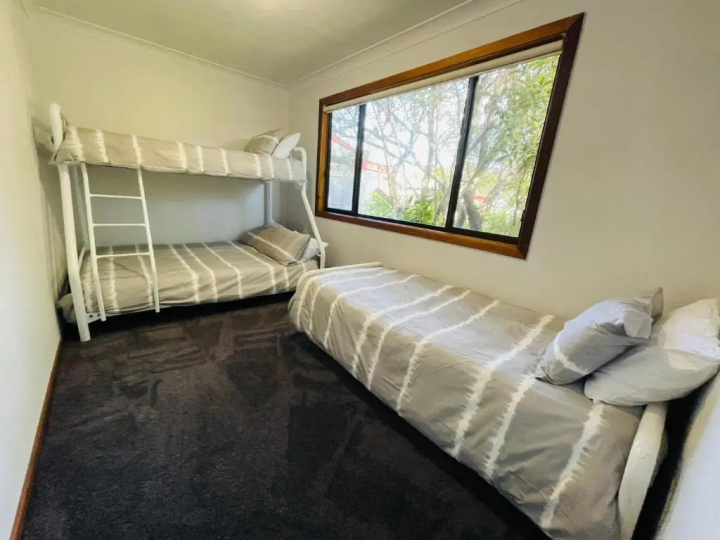 Centre Street 10 Lake Tabourie