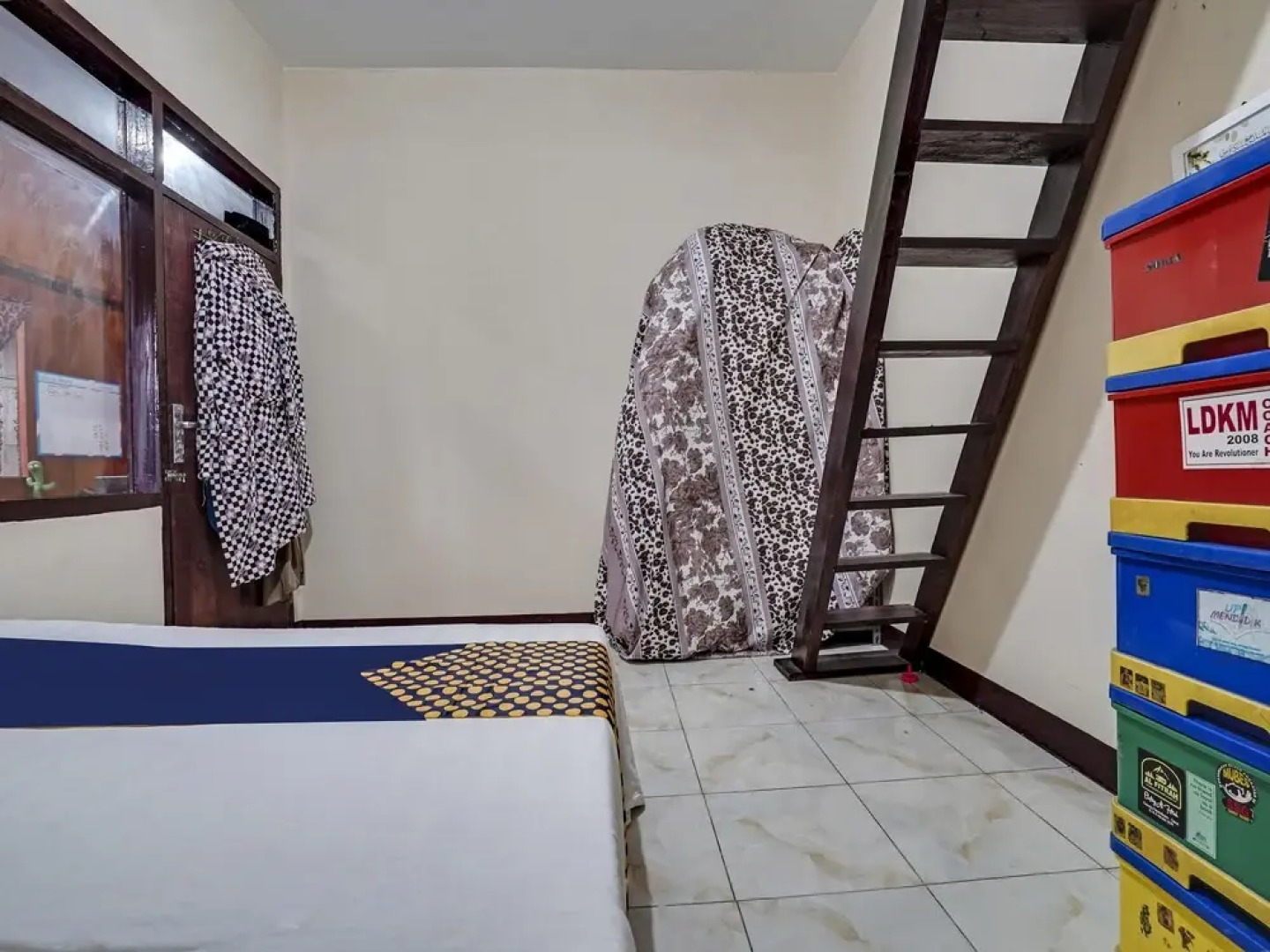 OYO Homes 90917 Eco Tourism Geopark Padalarang Homestay Syariah