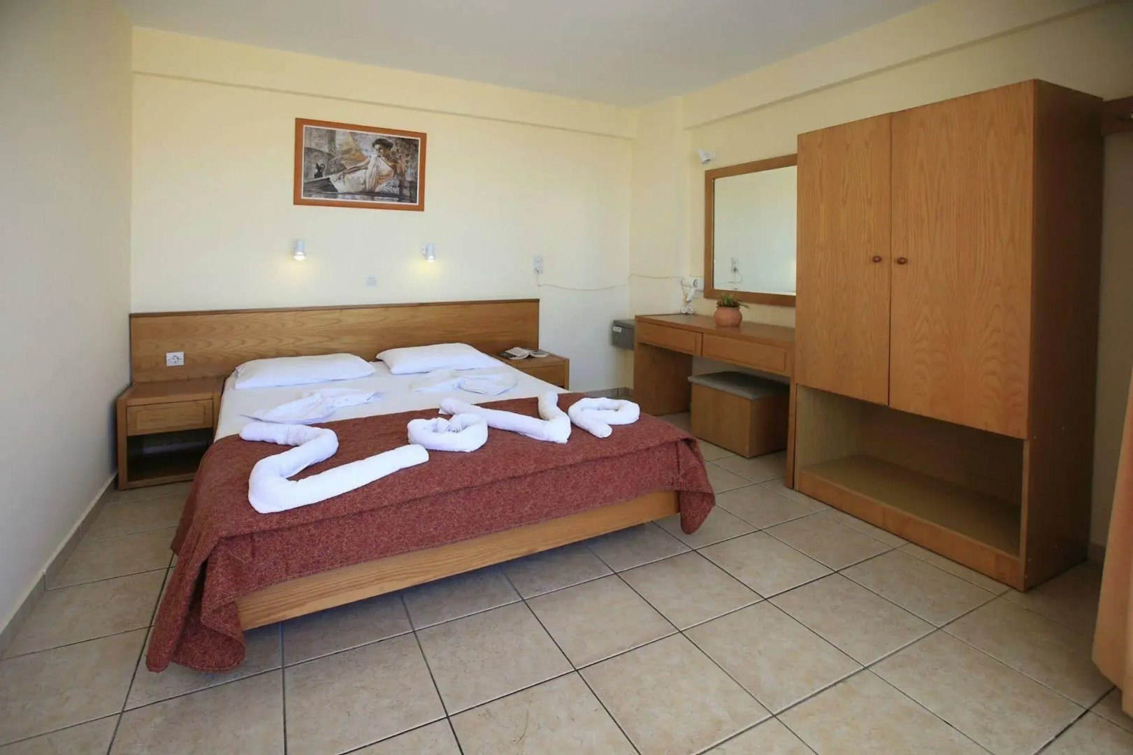 Отель Menia Beach