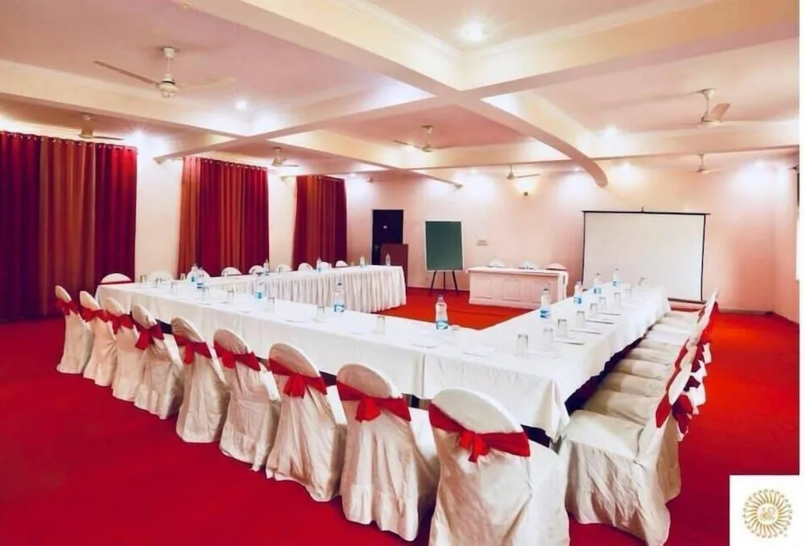 Shakunt Resort - A Eco Green Resort