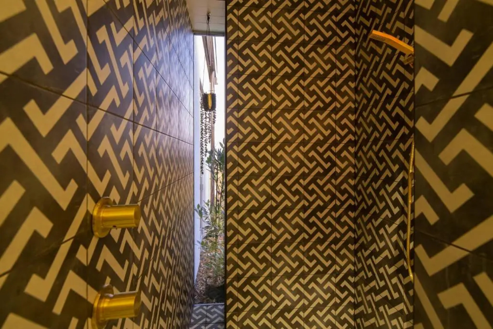 Brassed Off Modern Arrowtown Studio