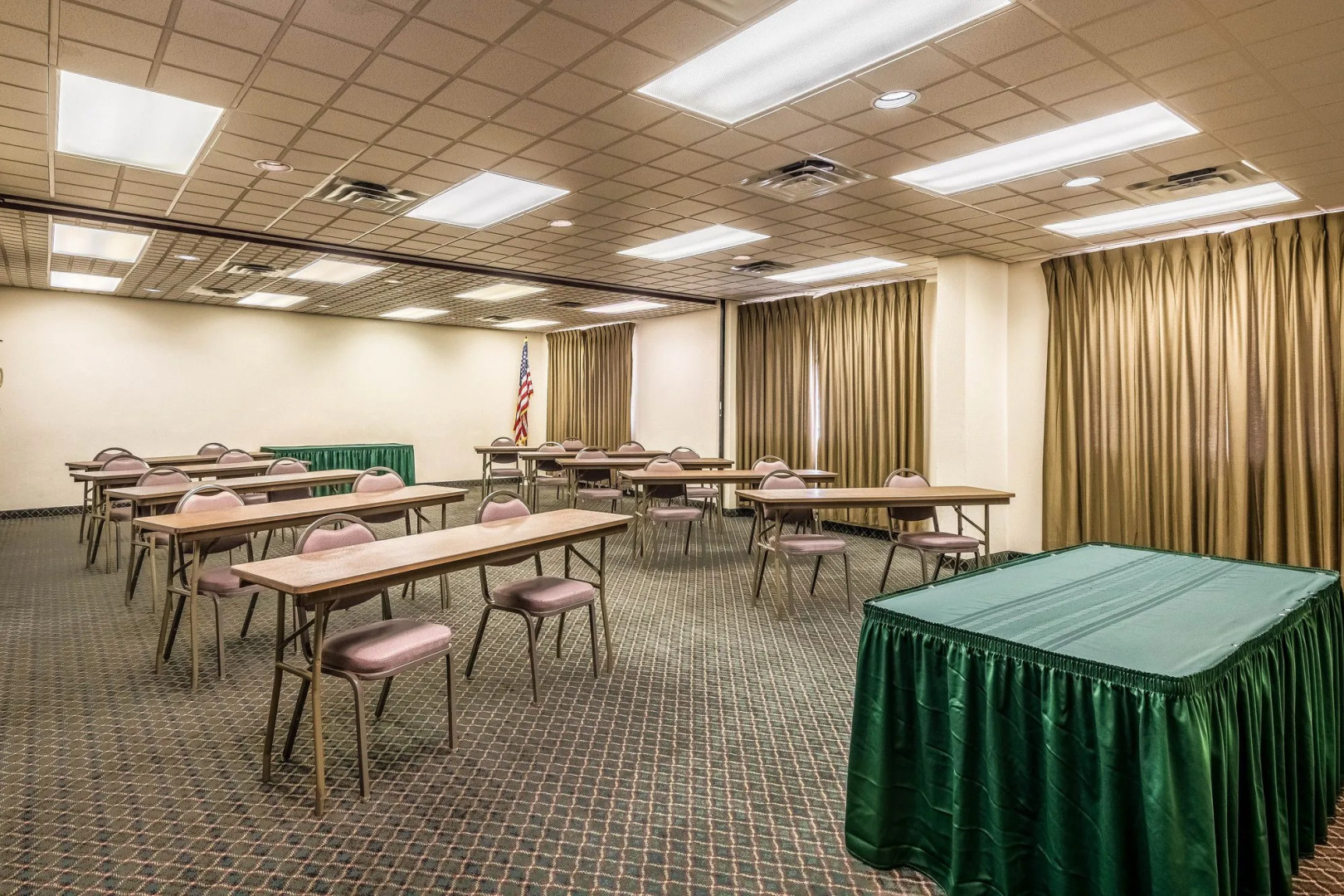 Quality Inn & Suites Mountain Home North