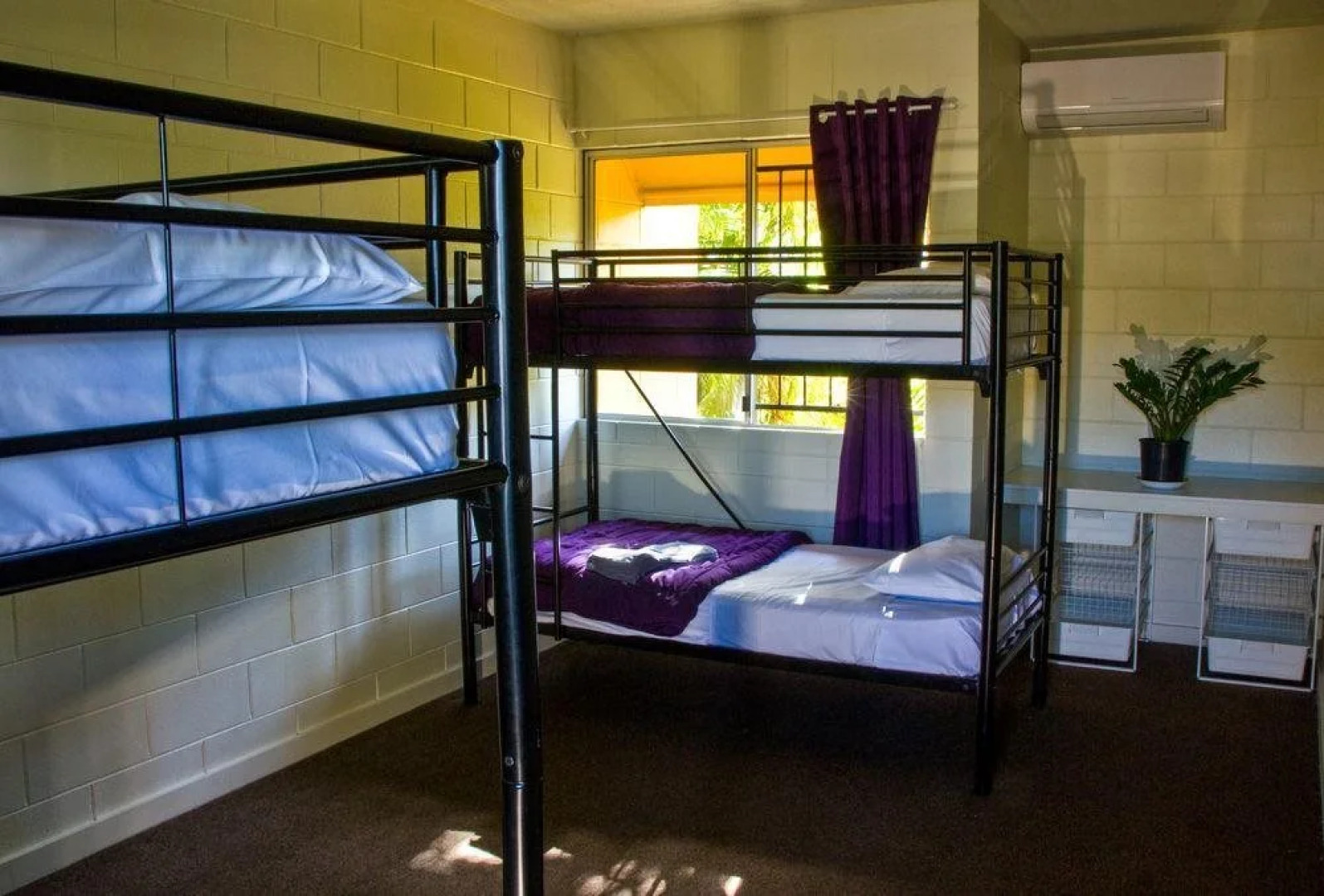 Foreign Exchange Accommodation-Beachside