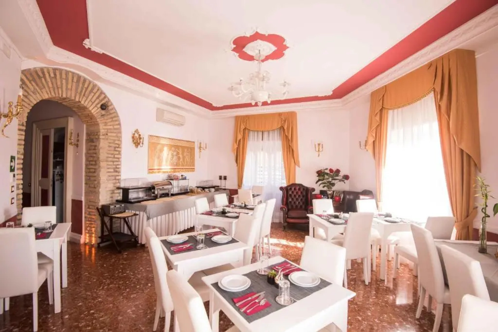 Navona Queen Rooftop