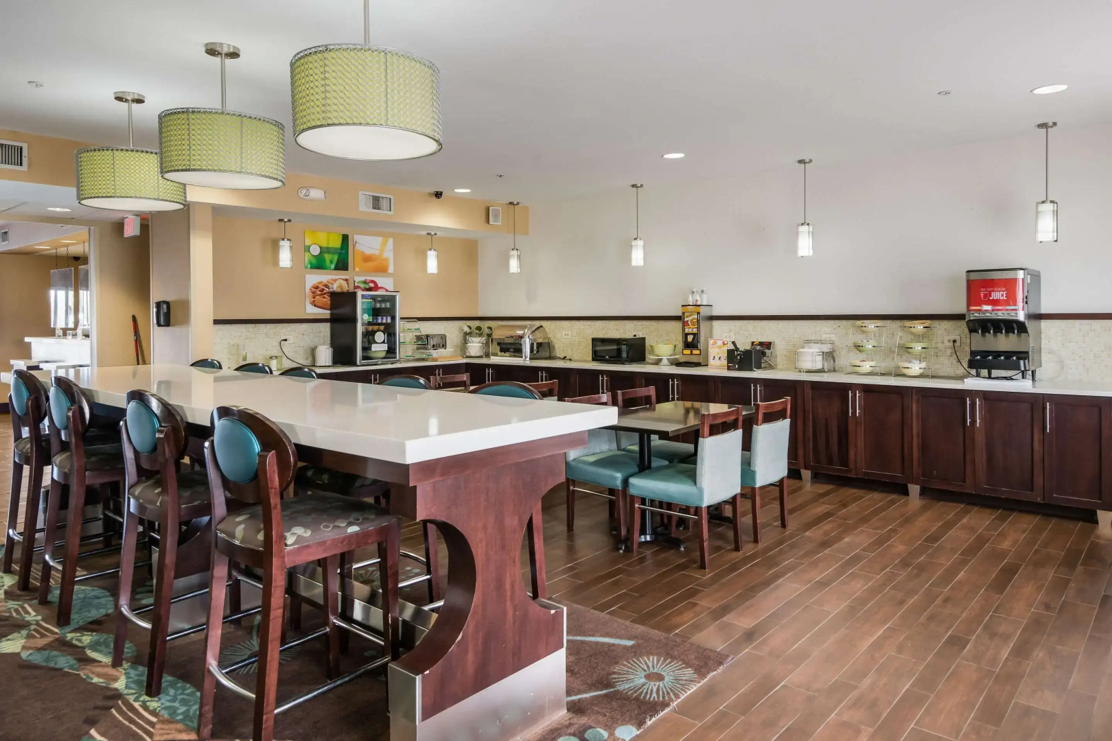 Quality Inn & Suites Quincy - Downtown