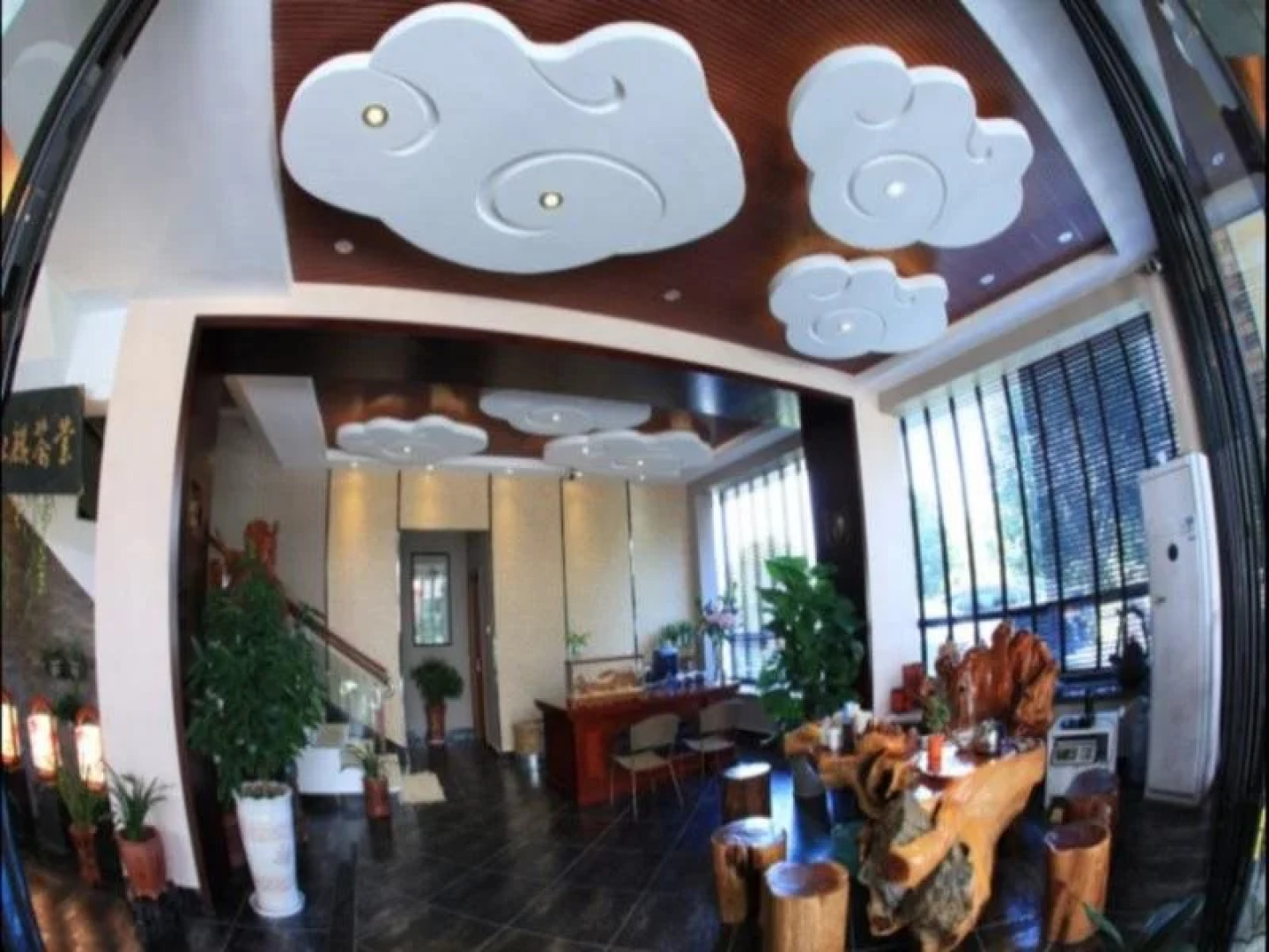 Wuyishan Huanyu Tourist Club