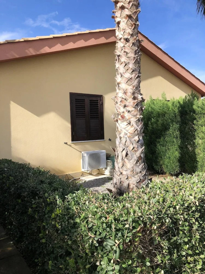 House With 2 Bedrooms in Contrada Pistavecchia 2, With Wonderful sea View, Pool Access and Enclosed Garden Near the Beach