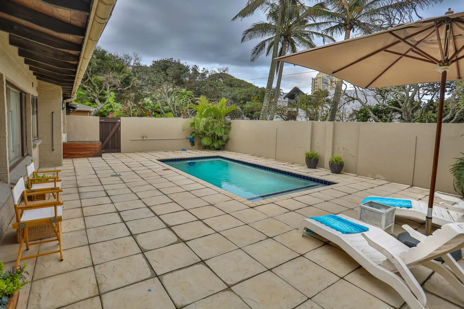 One Jack Powell House- Classic family home steps away from the beach