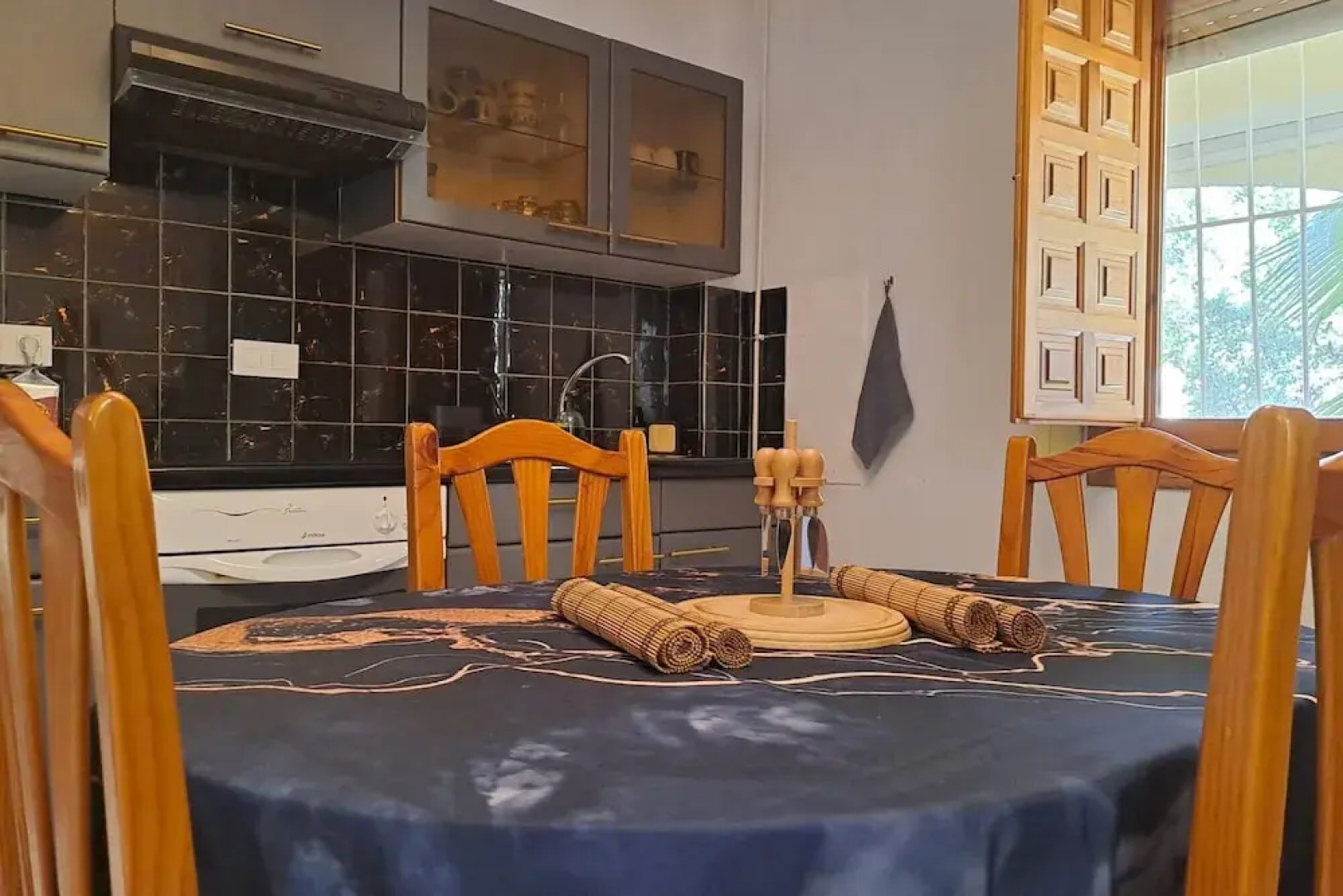 La Marina Oasis, 2-beds, Sleeps 4, 10 min to Beach