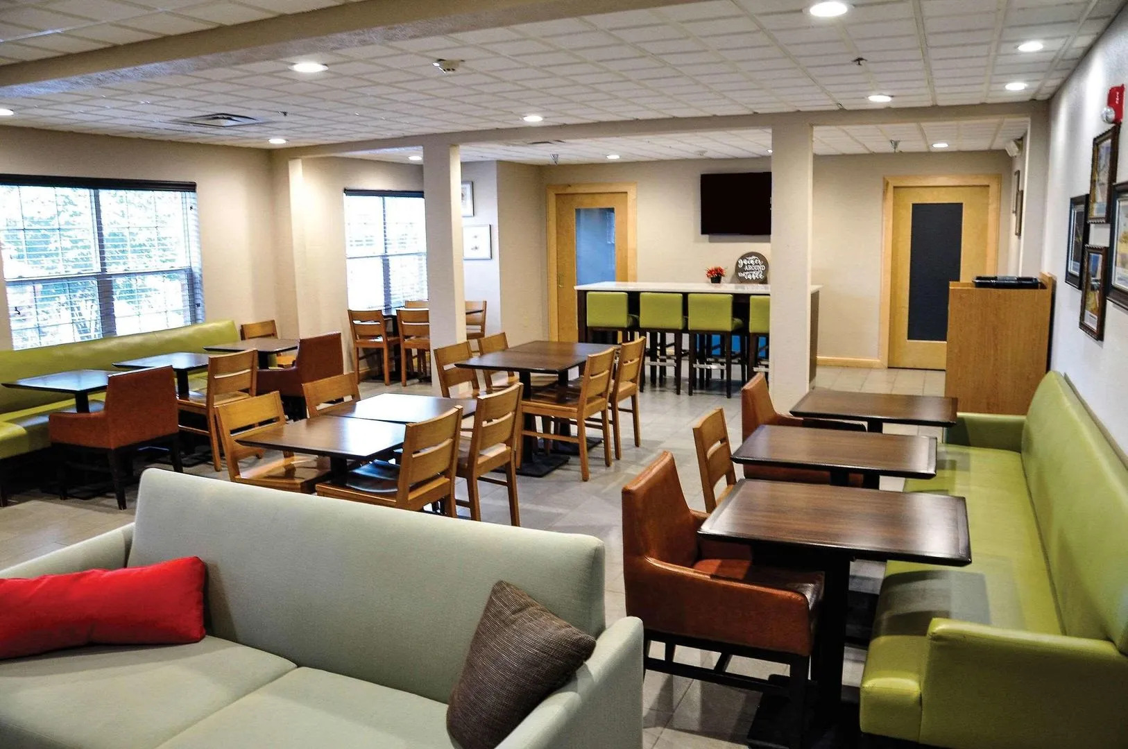 Country Inn & Suites by Radisson, Fairborn South, OH