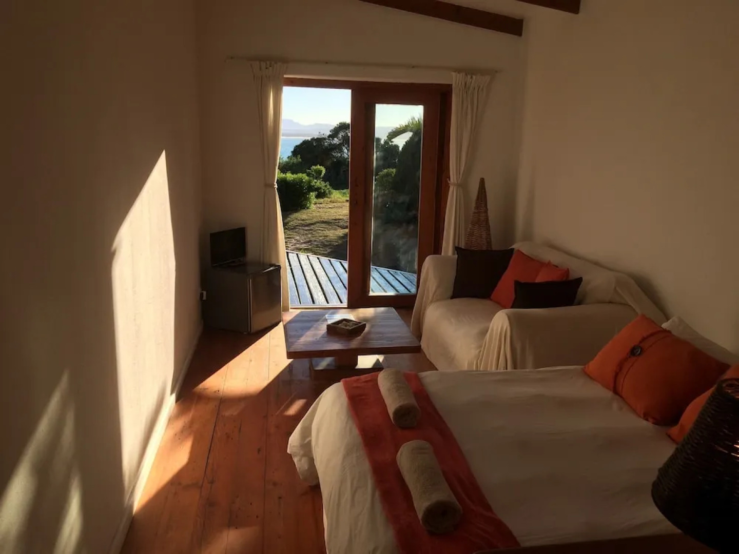 Dreamland Beach House & Studios at Supertubes