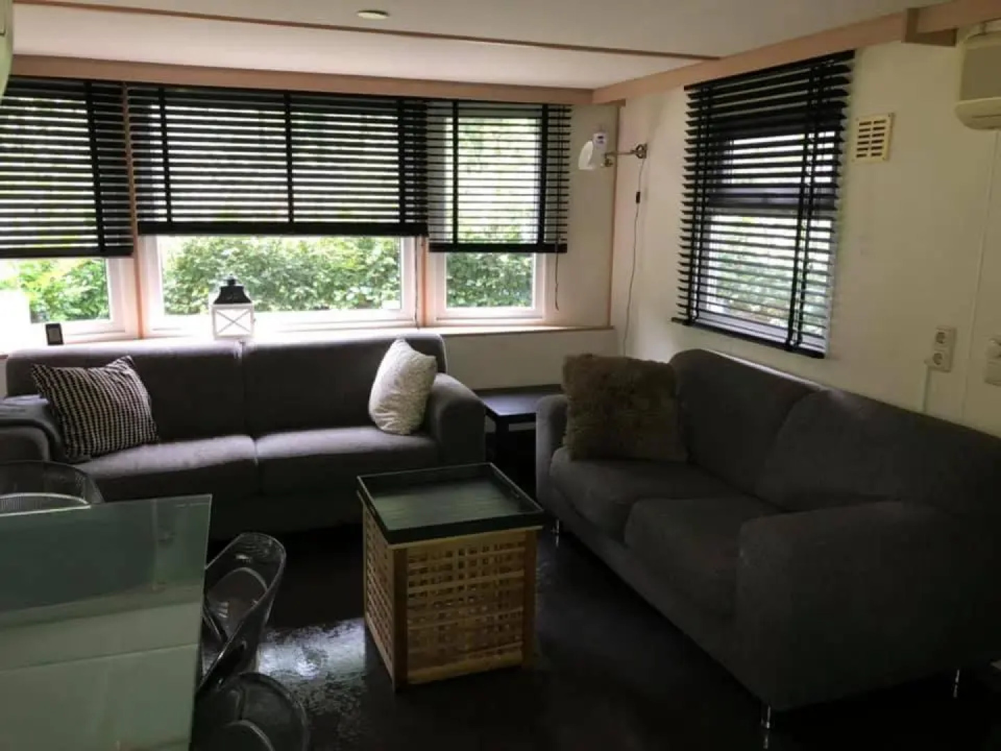 Chalet 4-5 Pers in Epe F16 Van alle gemakken voorzien Max aantal volwassenen is 4