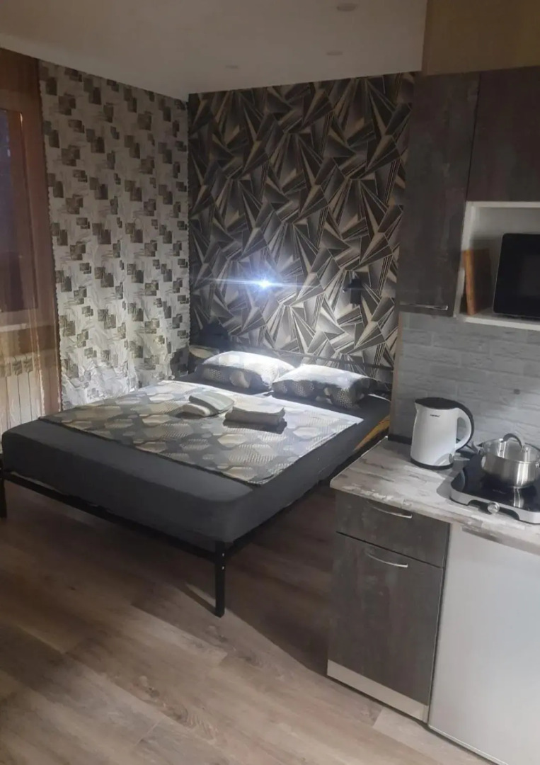 Квартира посуточно в 3м микрорайоне 16