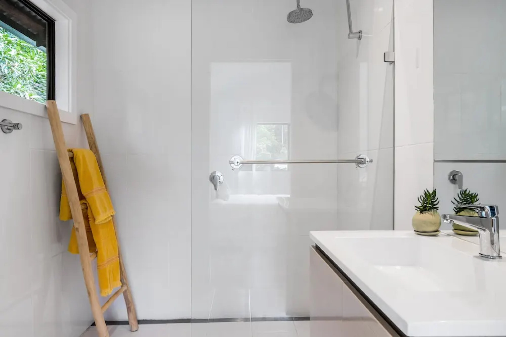 Your Luxury Escape - Little Farm Cottage 1