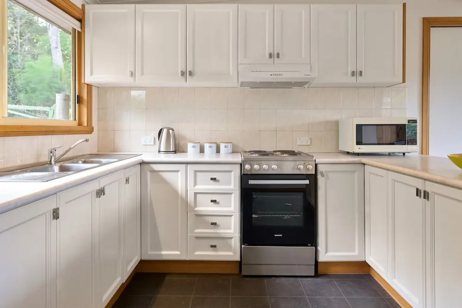 Freycinet Sanctuary 4