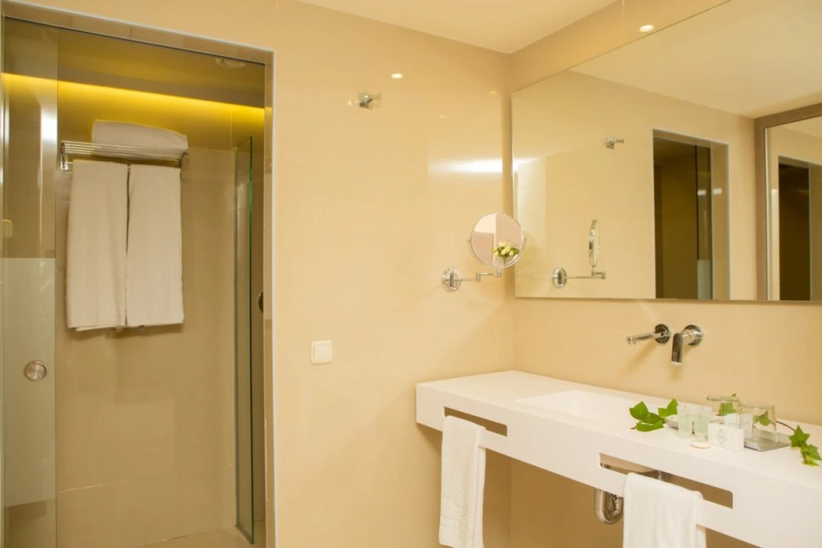 Hotel Sabina & Suites