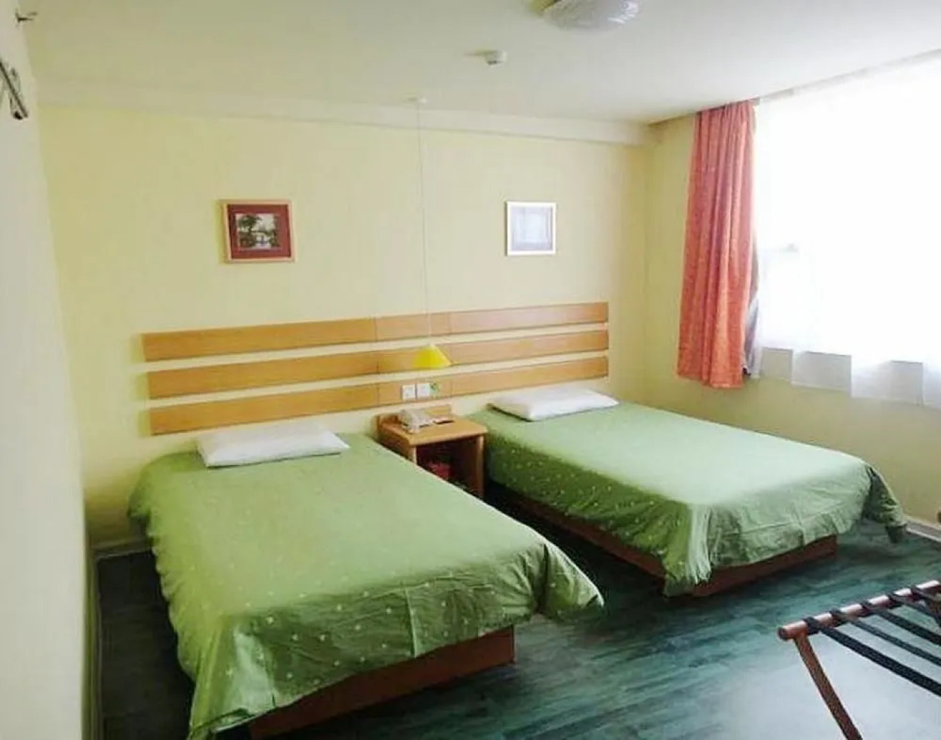 Home Inn Pingxiang Lvyin Square