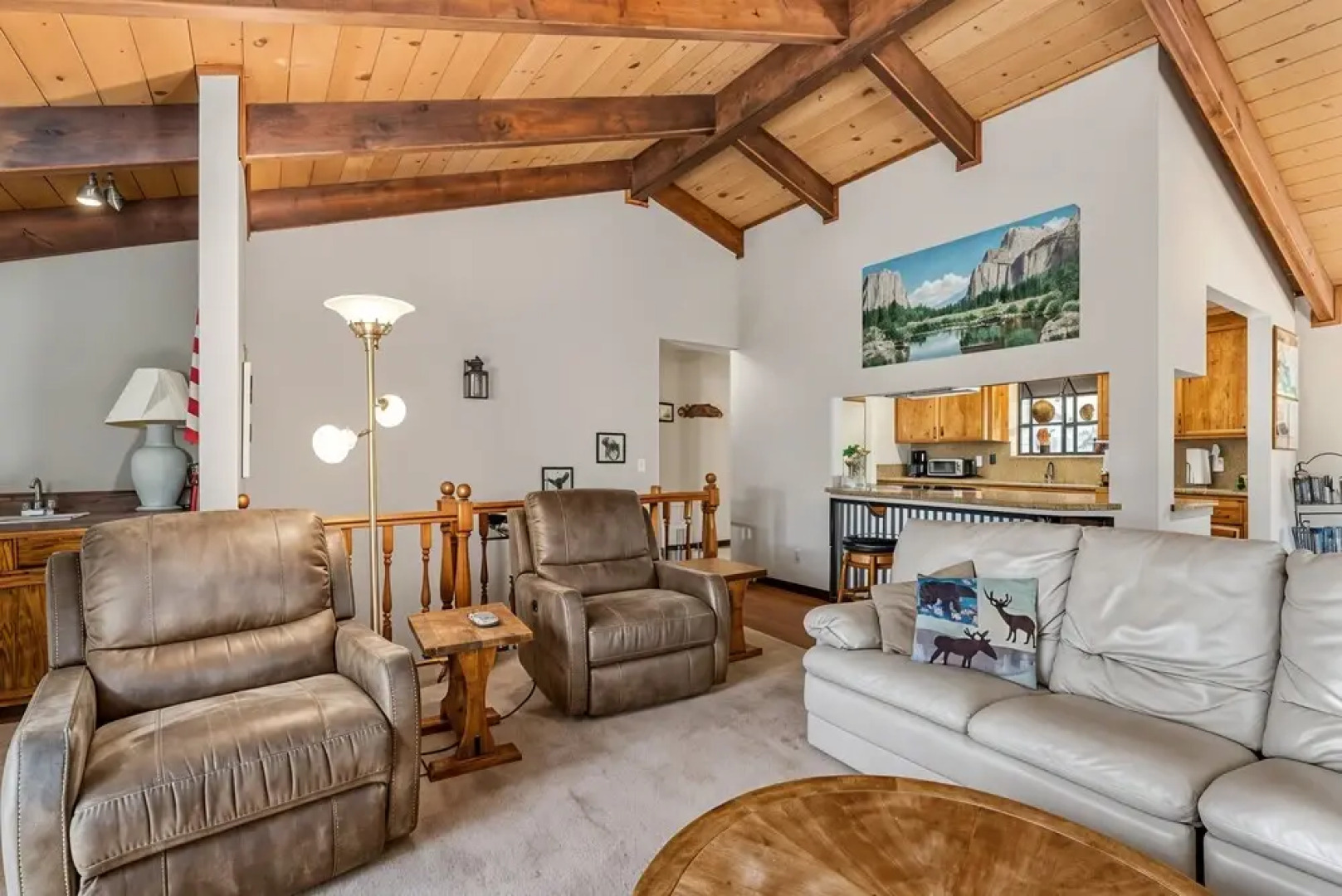 The Big Easy - Lakefront Only 1 mile to Popular Marina Beach! by Yosemite Region Resorts