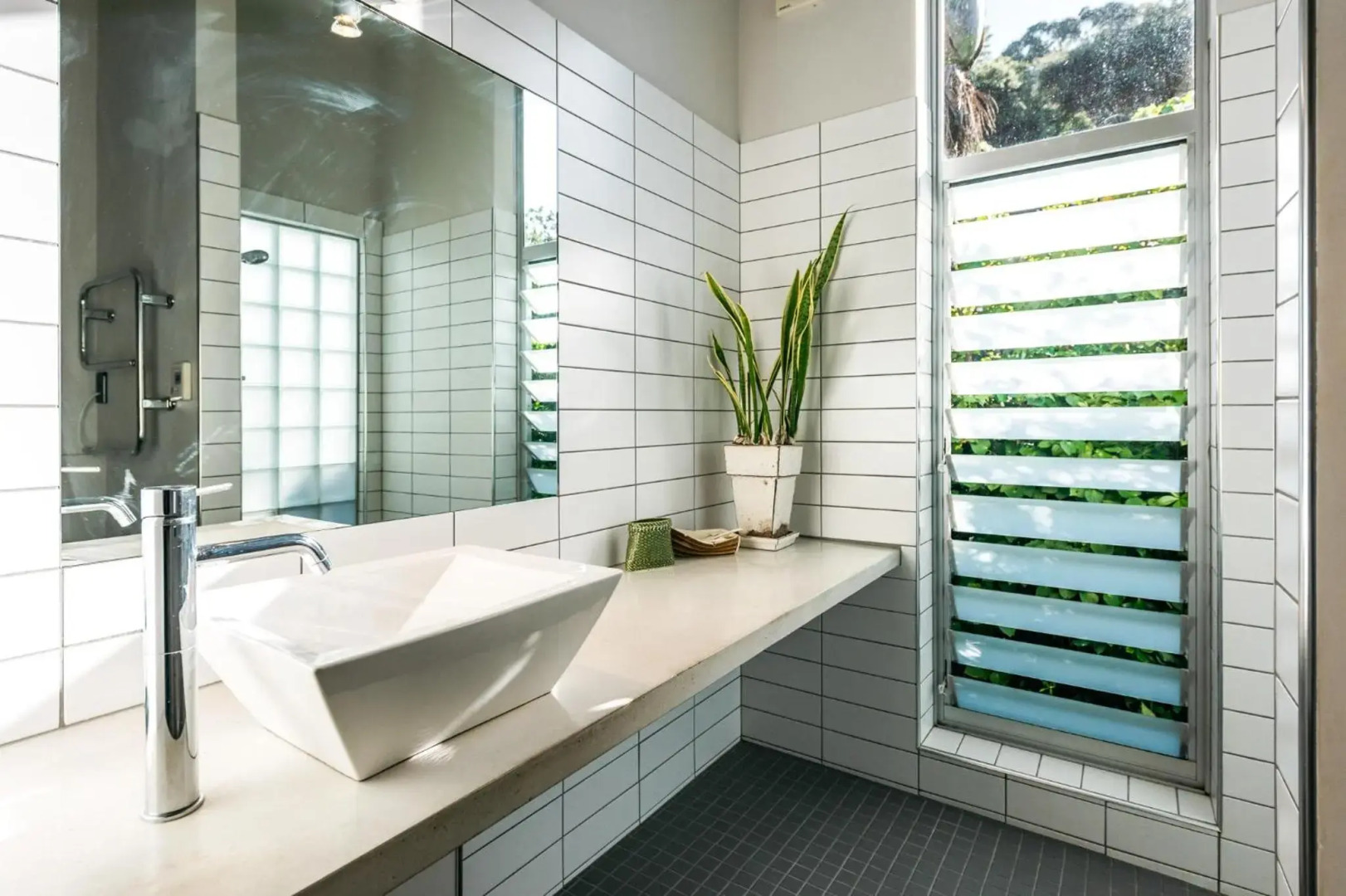 The Fat Pigeon - Omiha Holiday Home