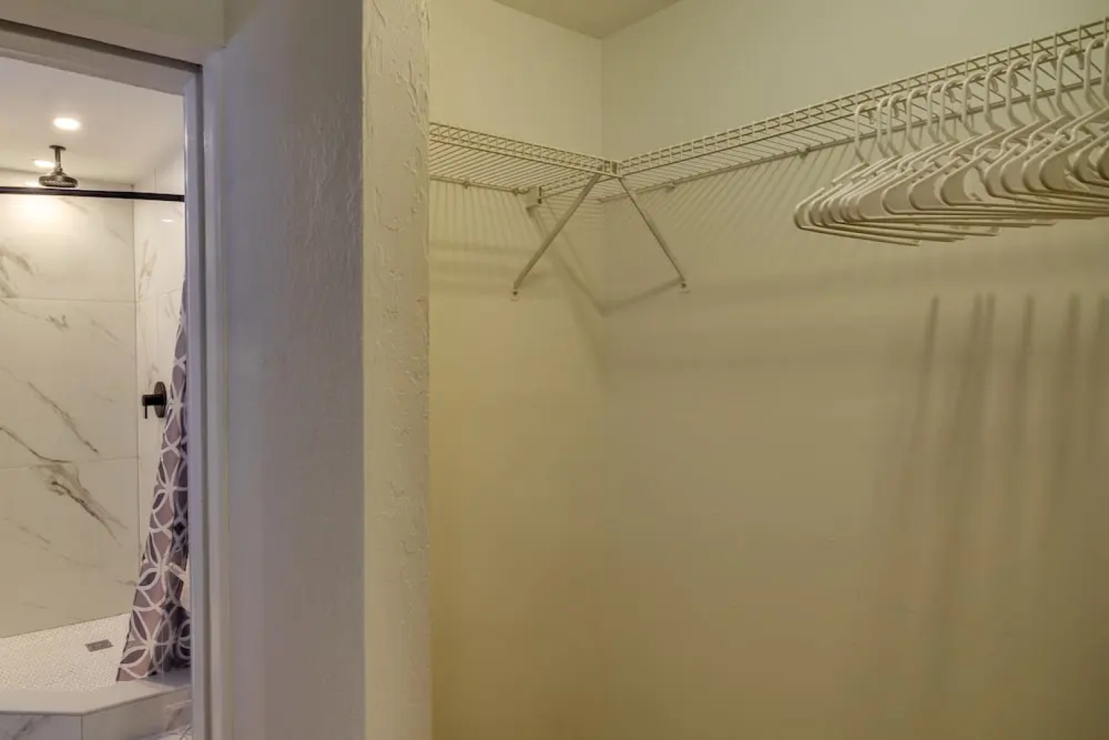 Melbourne Escape w/ Screened Patio, Near Beaches!