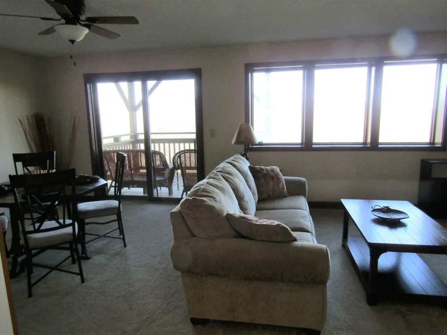 The Crest 200-j 1 Bedroom Condo by RedAwning