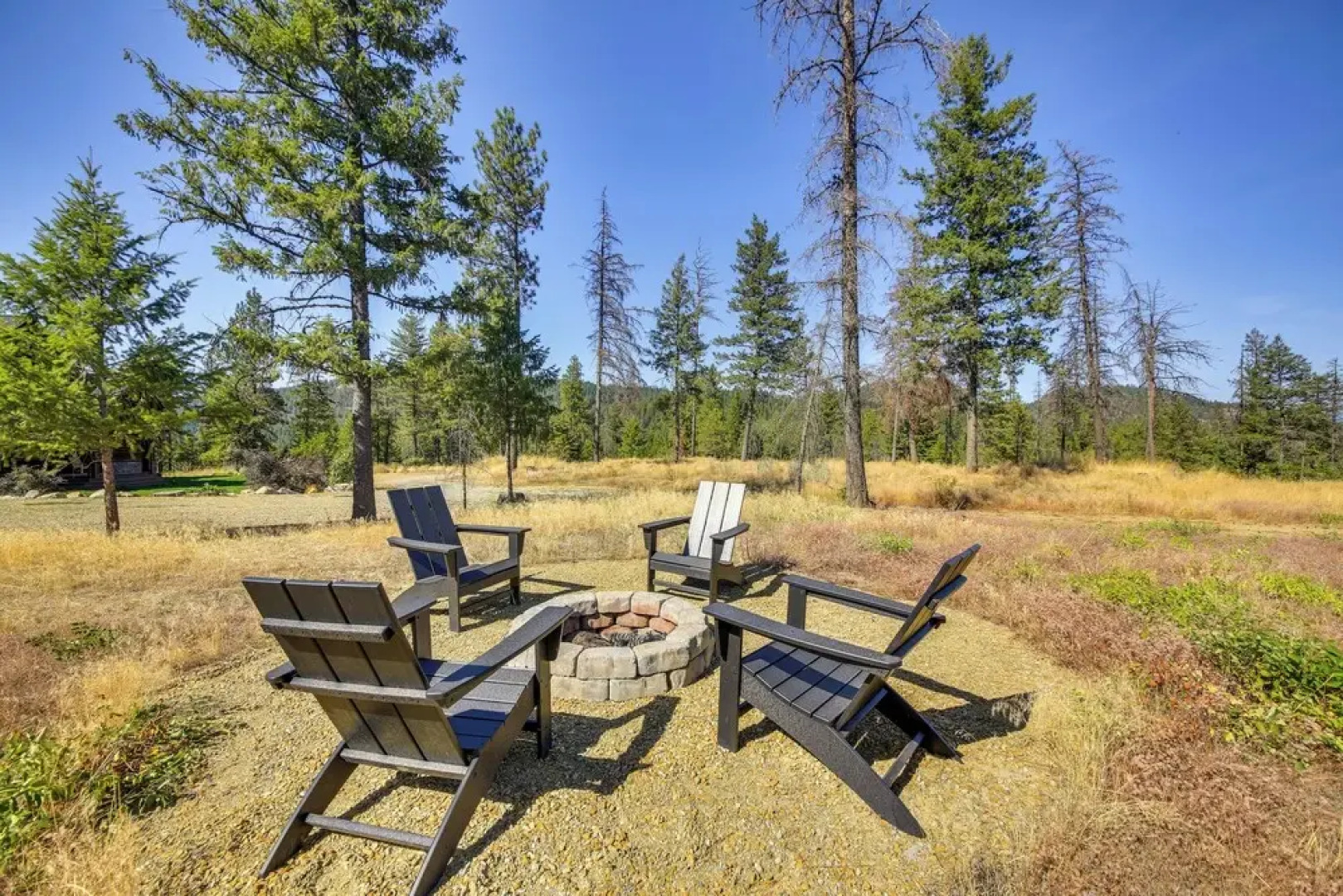 Spacious Priest River Retreat: 35 Mi to Schweitzer