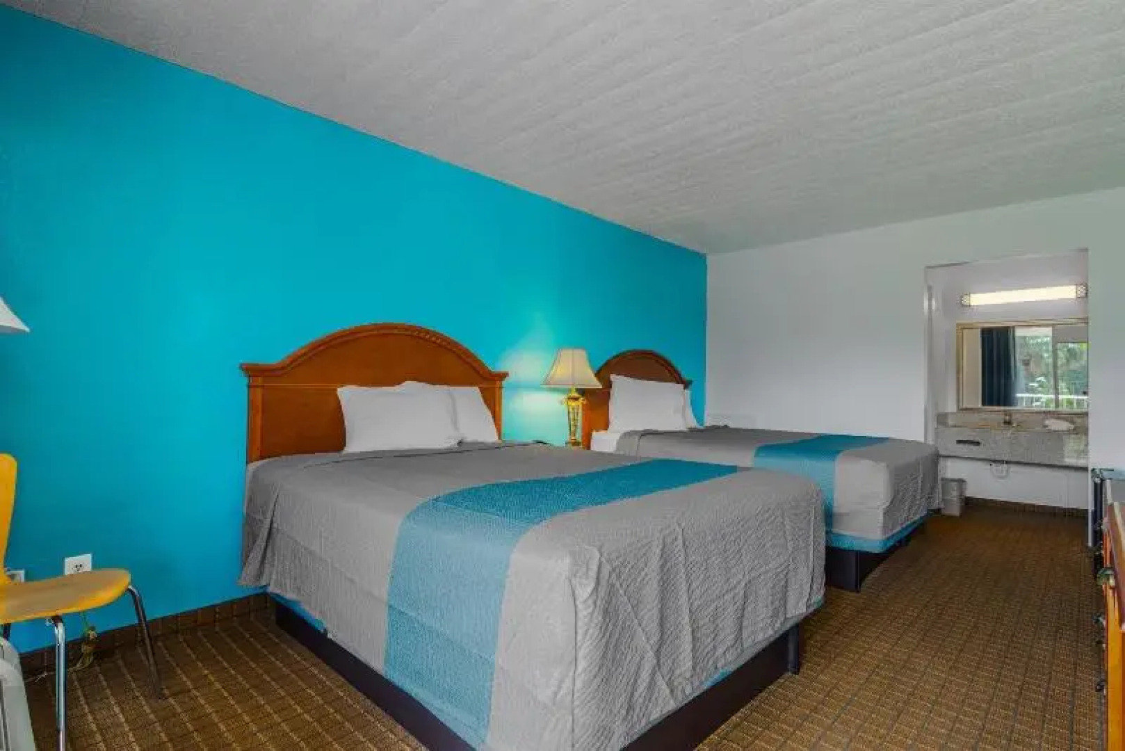 Hometowne Studios By Red Roof Vero Beach - I-95