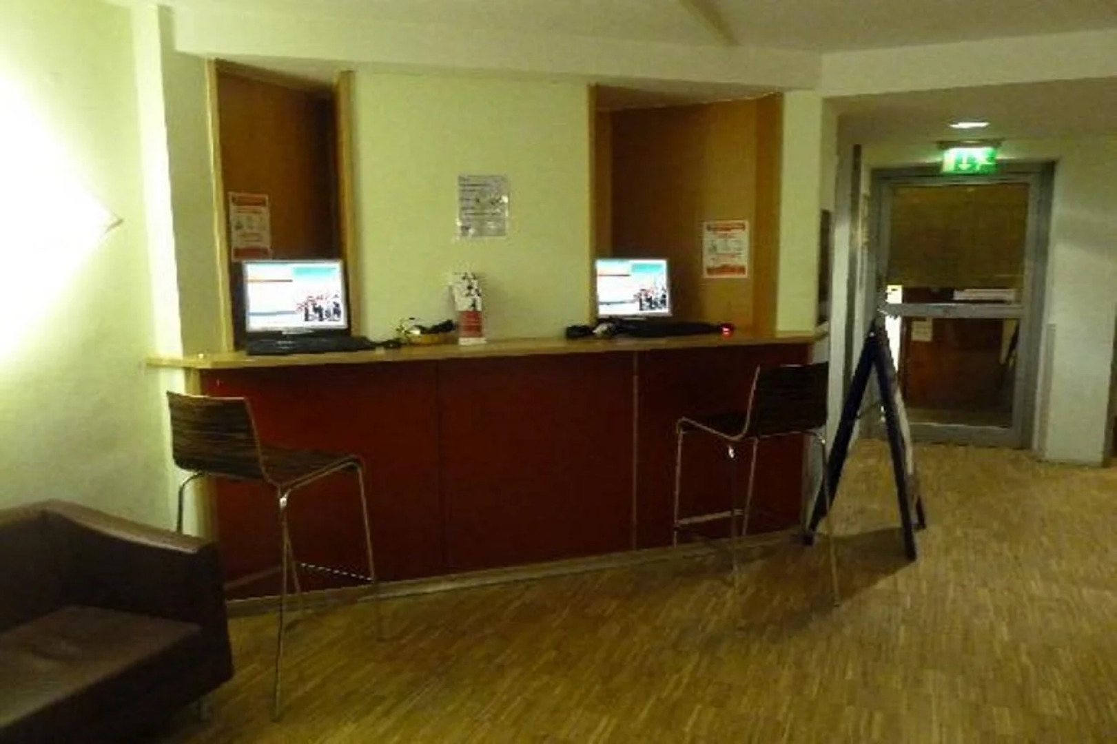 The 4 You Hostel & Hotel