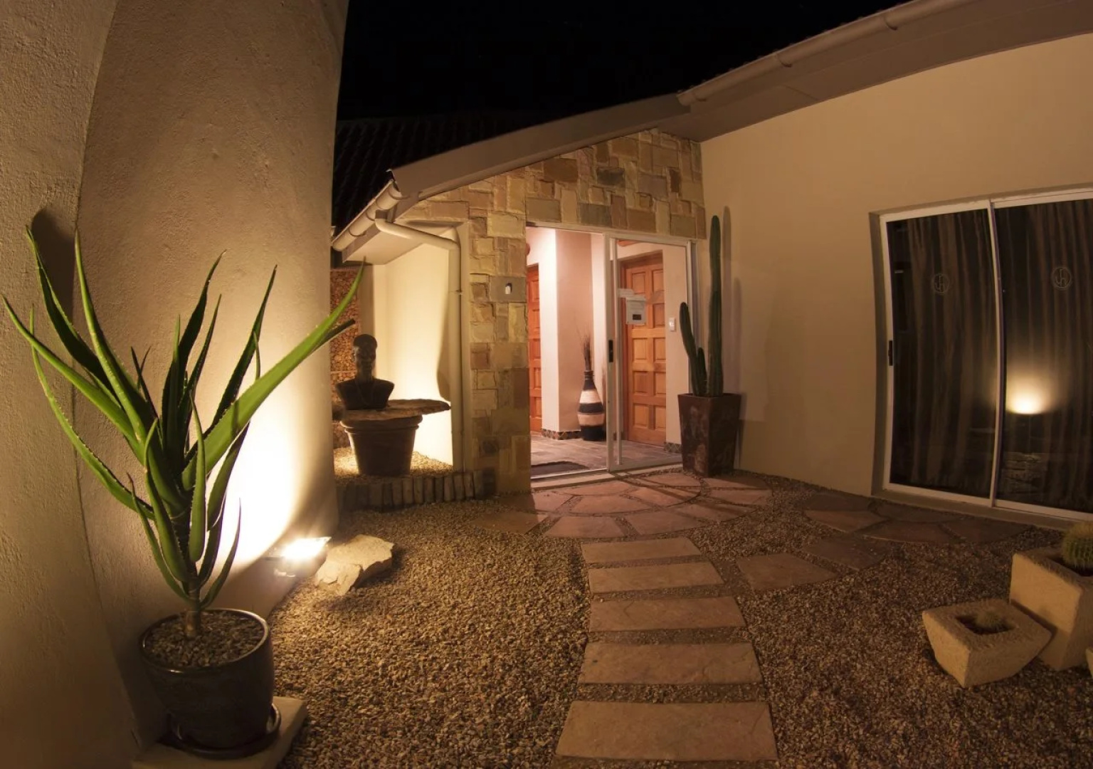 The Roundhouse Guesthouse
