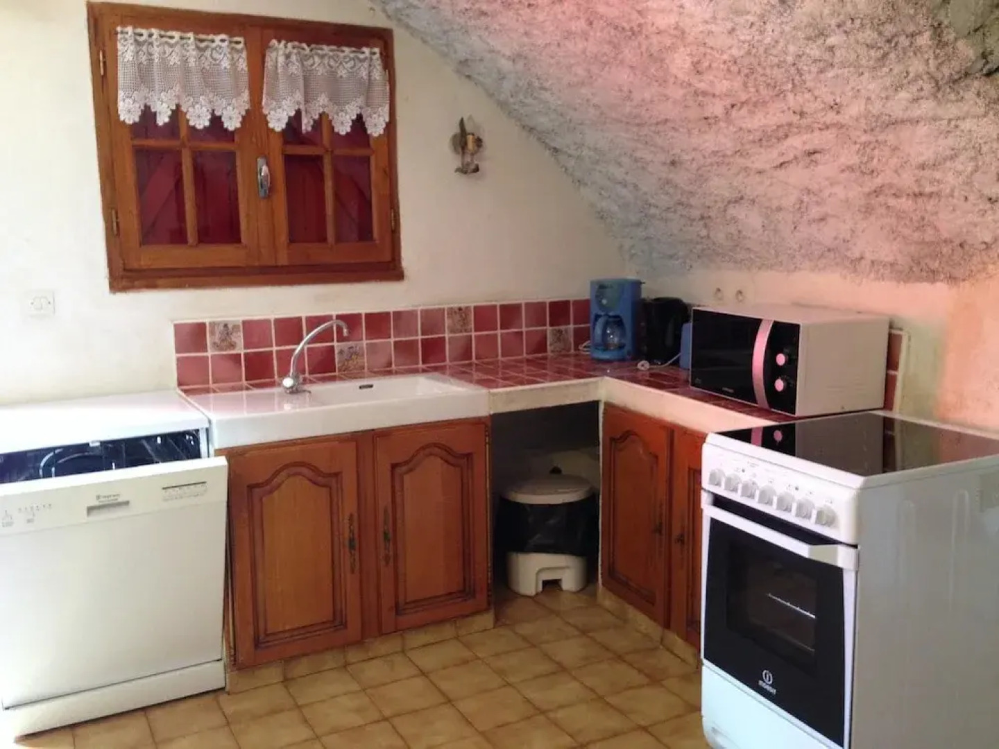 House With 2 Bedrooms in Saint-julien-de-la-nef, With Wonderful Mountain View, Pool Access and Enclosed Garden