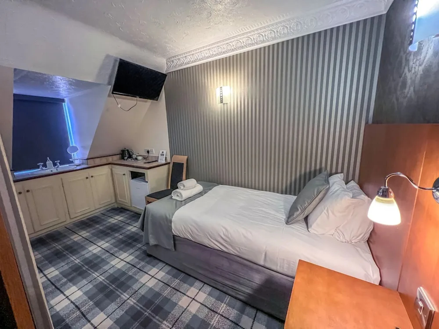 The Quayside Hotel and Bar