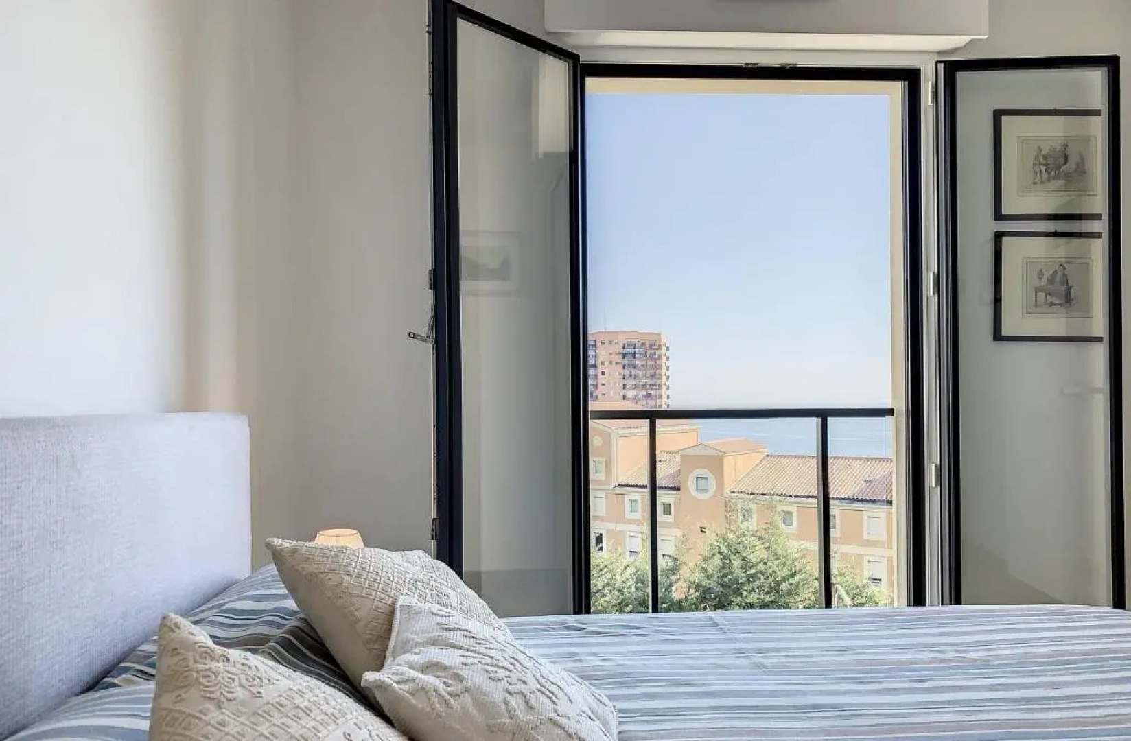 Sea view and terrasse near Monaco