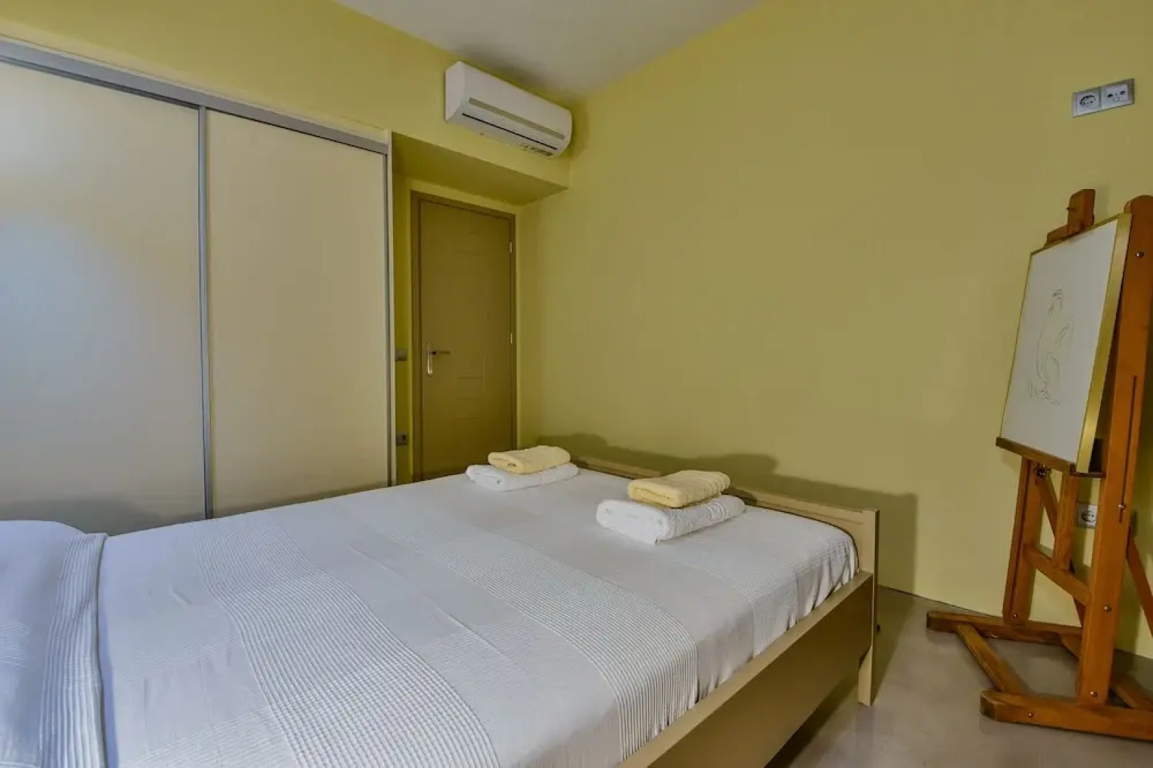 Boutique Stone Cottage With Large Terraces